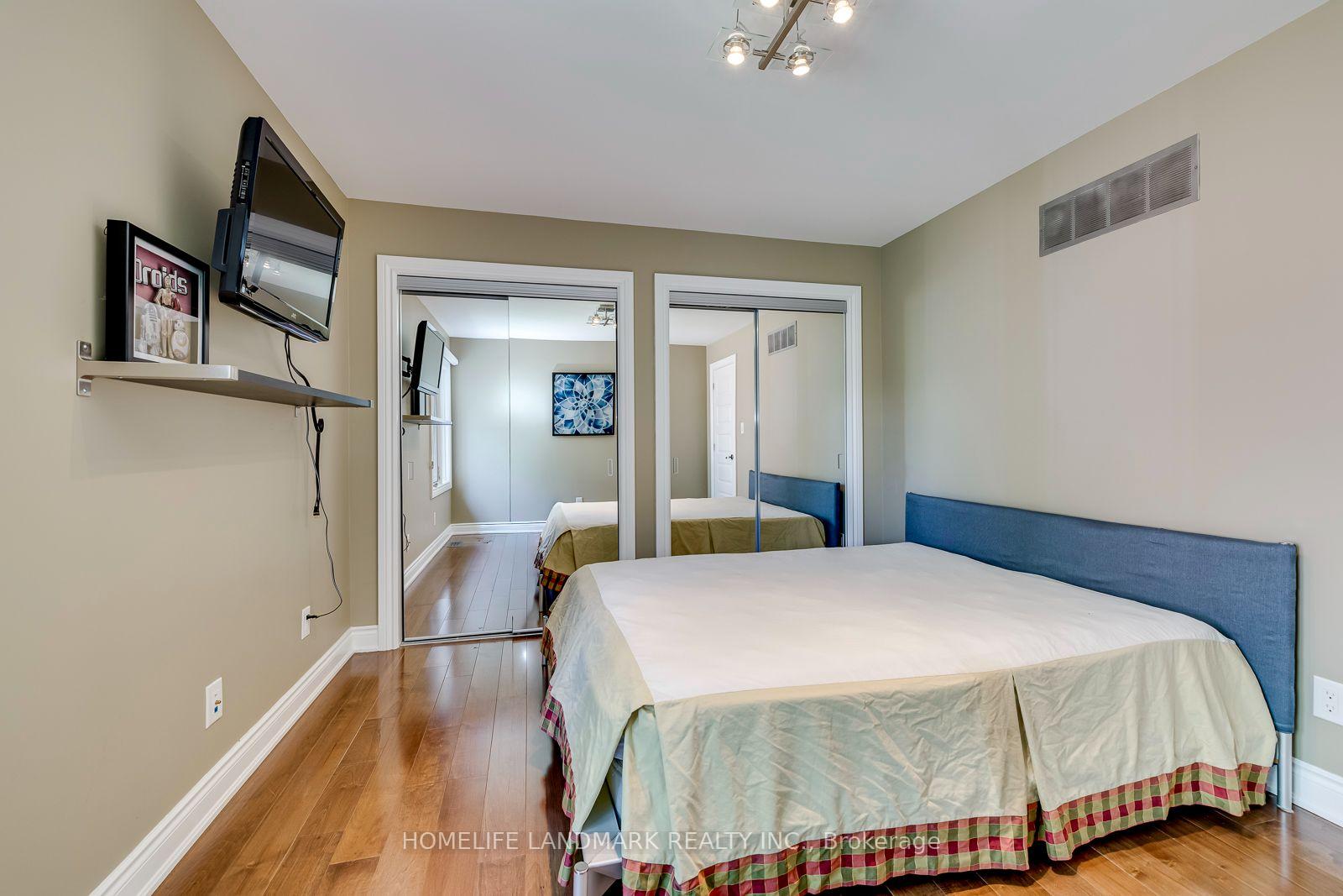 Photo 30 of 2333 Bennington Gate, Oakville, Ford — HOMEH