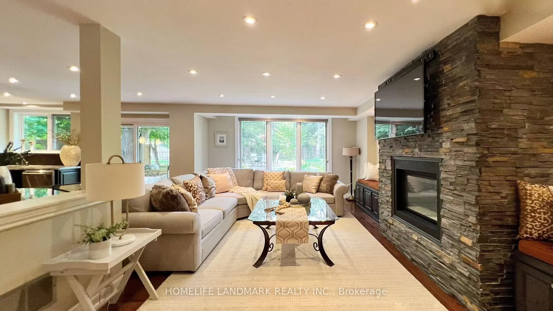 Photo 11 of 2333 Bennington Gate, Oakville, Ford — HOMEH