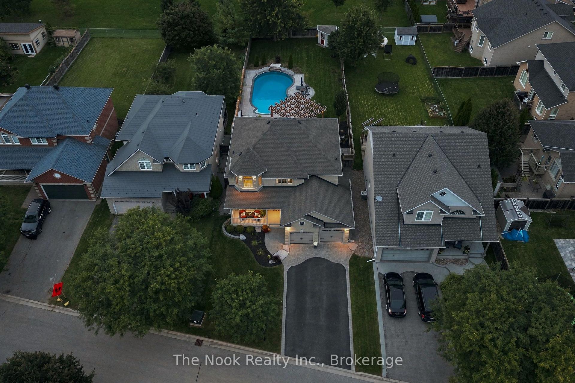 Photo 4 of 412 Meadow Street, Oshawa, Kedron — HOMEH