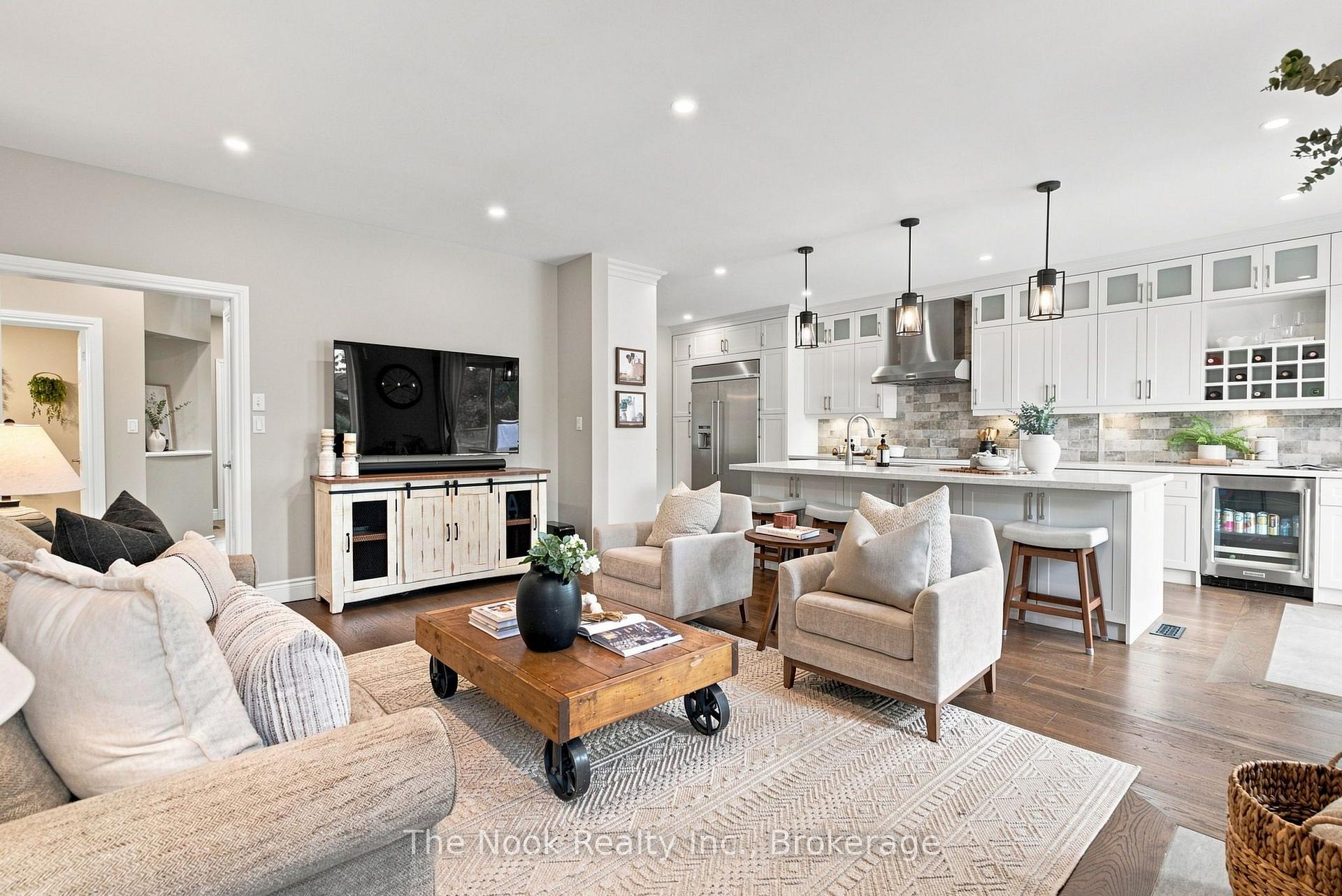 Photo 16 of 412 Meadow Street, Oshawa, Kedron — HOMEH