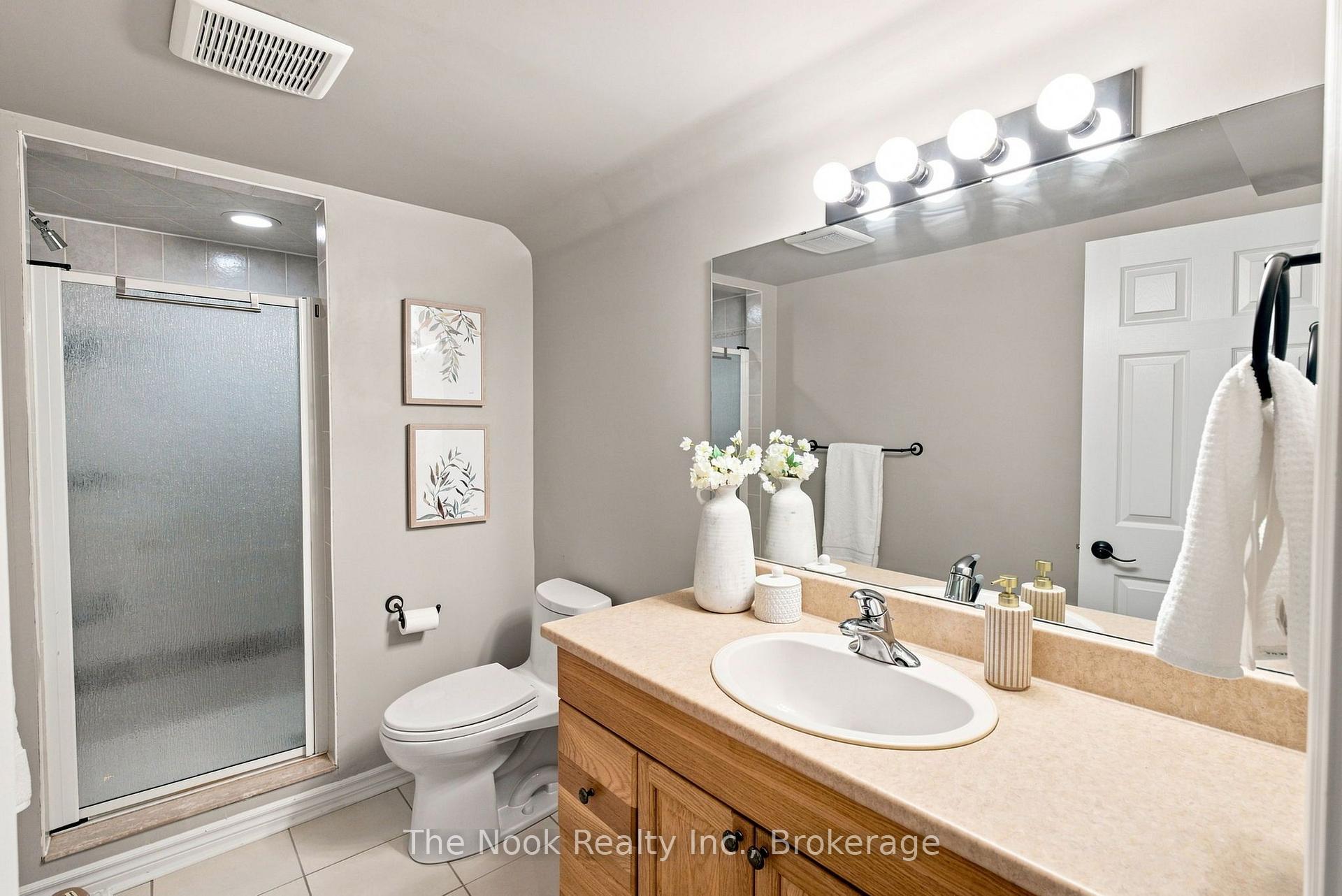 Photo 31 of 412 Meadow Street, Oshawa, Kedron — HOMEH