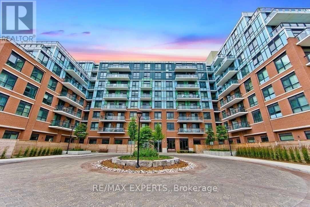 Front of Unit 216, 11611 Yonge Street