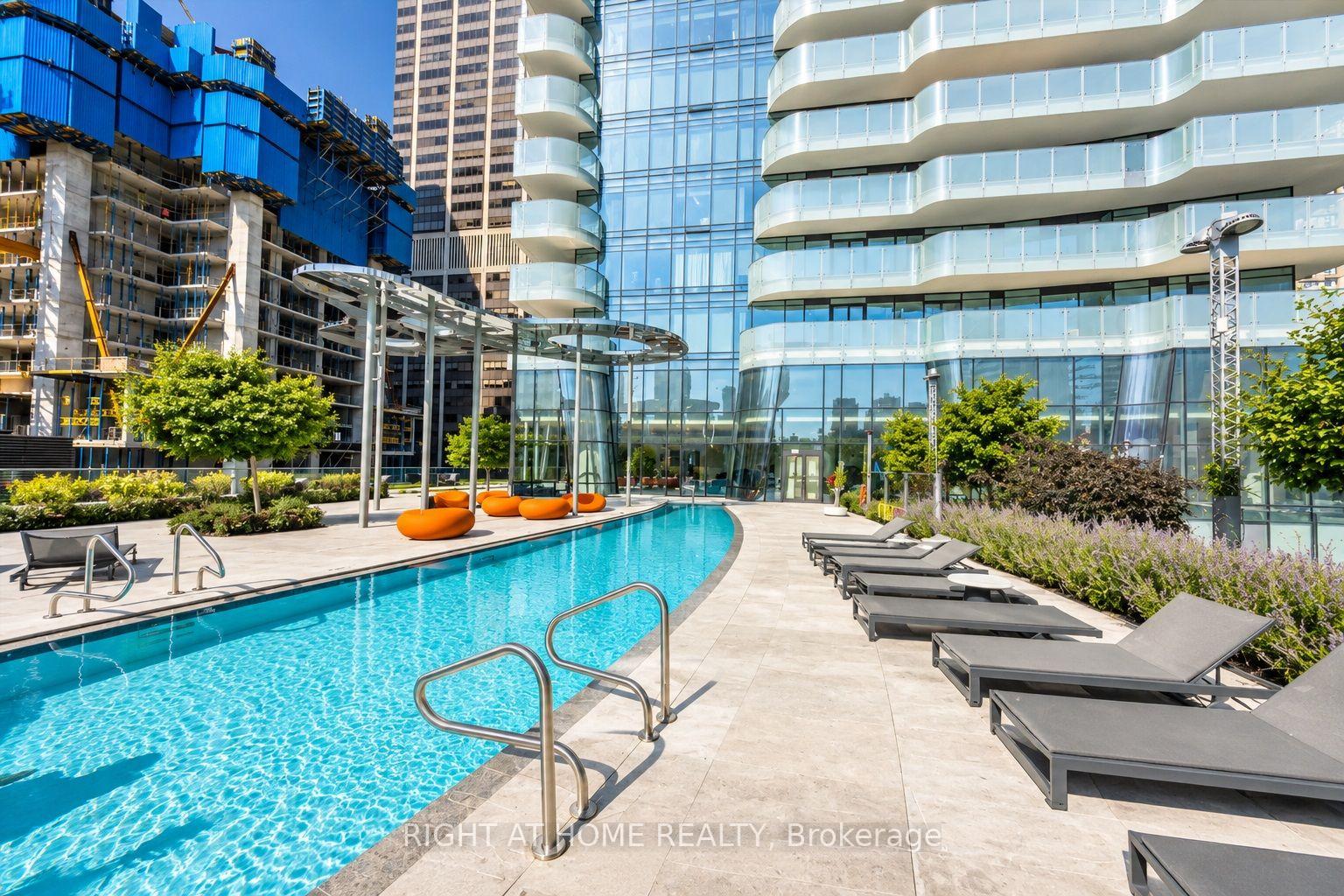 Photo 39 of Unit 7304, 1 Bloor East Street E, Toronto, Church-Yonge Corridor — HOMEH