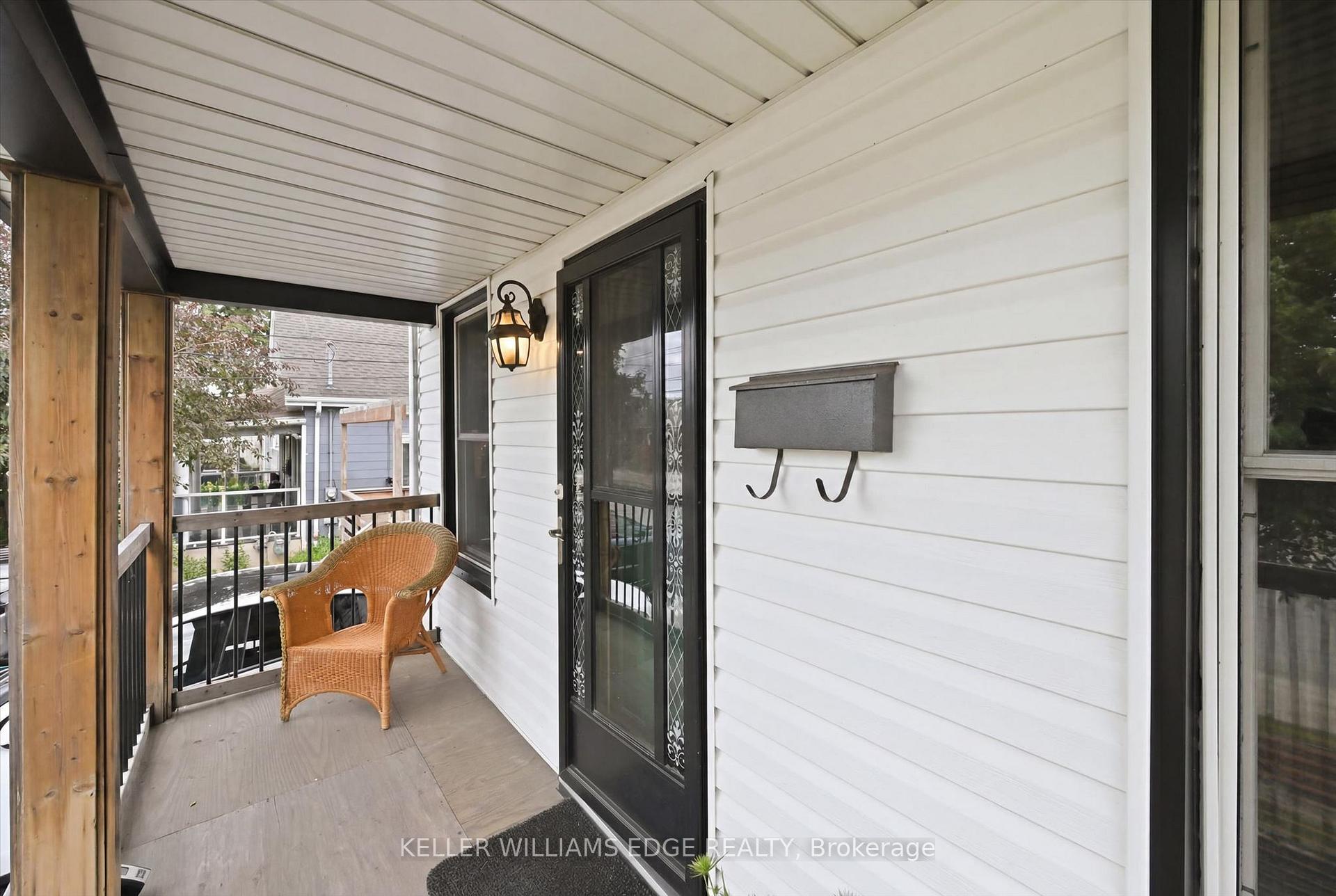 Photo 4 of 144 Campbell Avenue, Hamilton, Crown Point — HOMEH