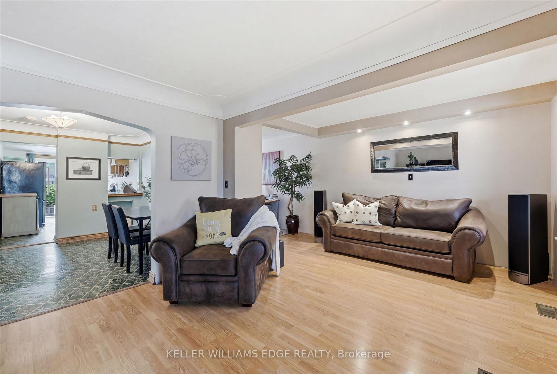 Photo 7 of 144 Campbell Avenue, Hamilton, Crown Point — HOMEH