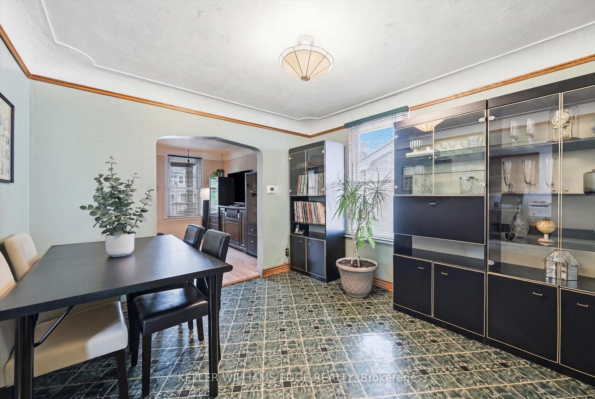 Photo 12 of 144 Campbell Avenue, Hamilton, Crown Point — HOMEH