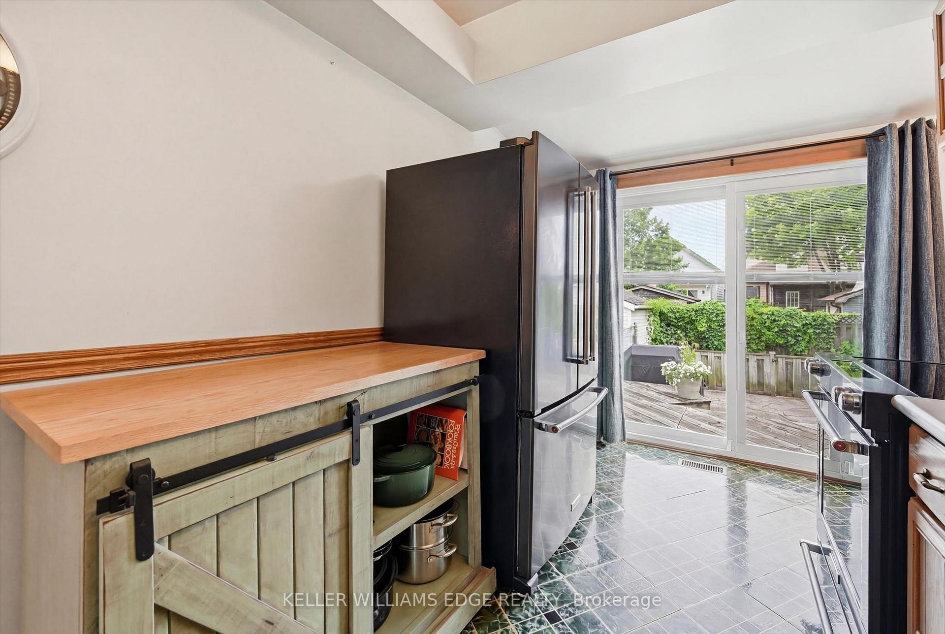 Photo 16 of 144 Campbell Avenue, Hamilton, Crown Point — HOMEH