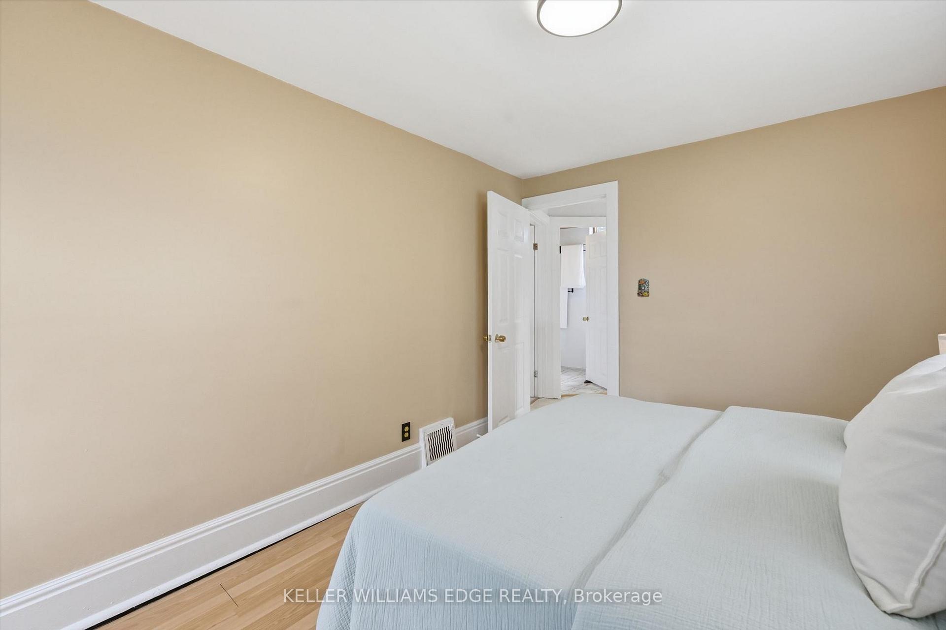 Photo 24 of 144 Campbell Avenue, Hamilton, Crown Point — HOMEH