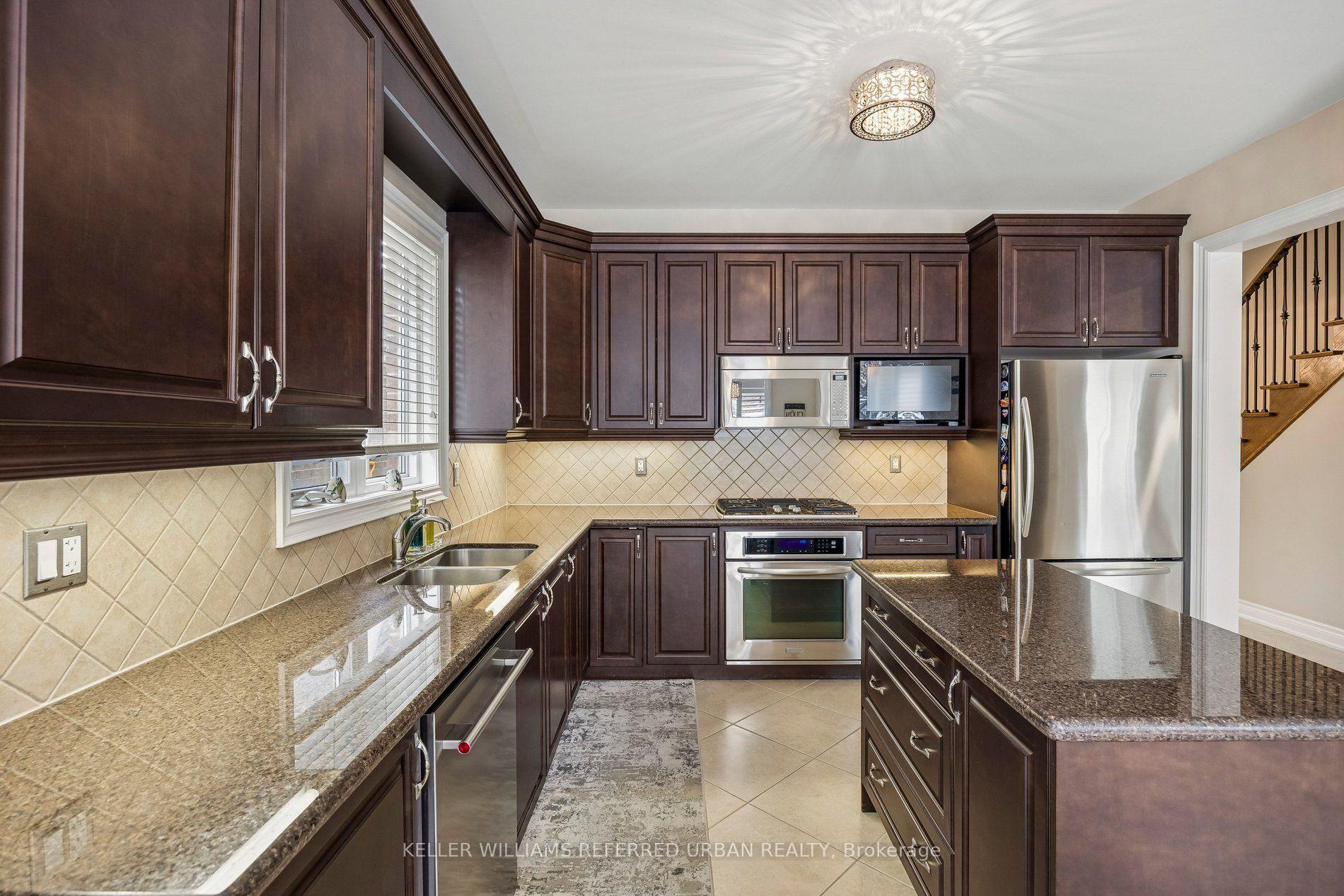 Photo 16 of 12 Silvestre Avenue, Vaughan, Vellore Village — HOMEH