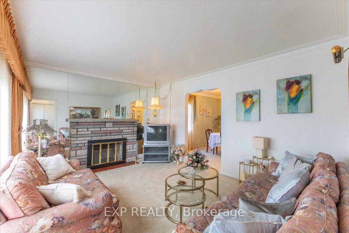 Photo 14 of 1359 Marchand Street, Ottawa, Cyrville Rd./Industrial Park — HOMEH