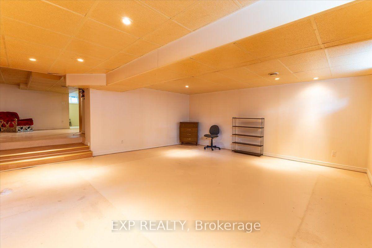 Photo 30 of 1359 Marchand Street, Ottawa, Cyrville Rd./Industrial Park — HOMEH