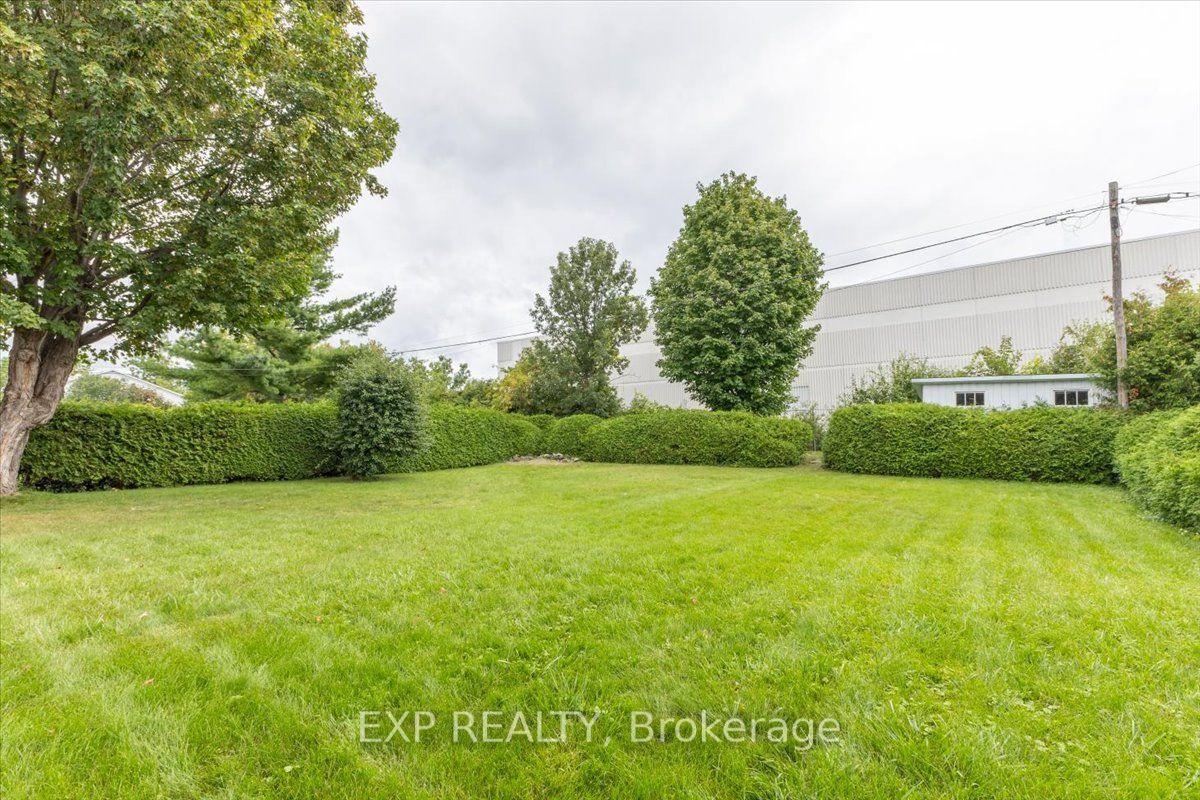 Photo 41 of 1359 Marchand Street, Ottawa, Cyrville Rd./Industrial Park — HOMEH