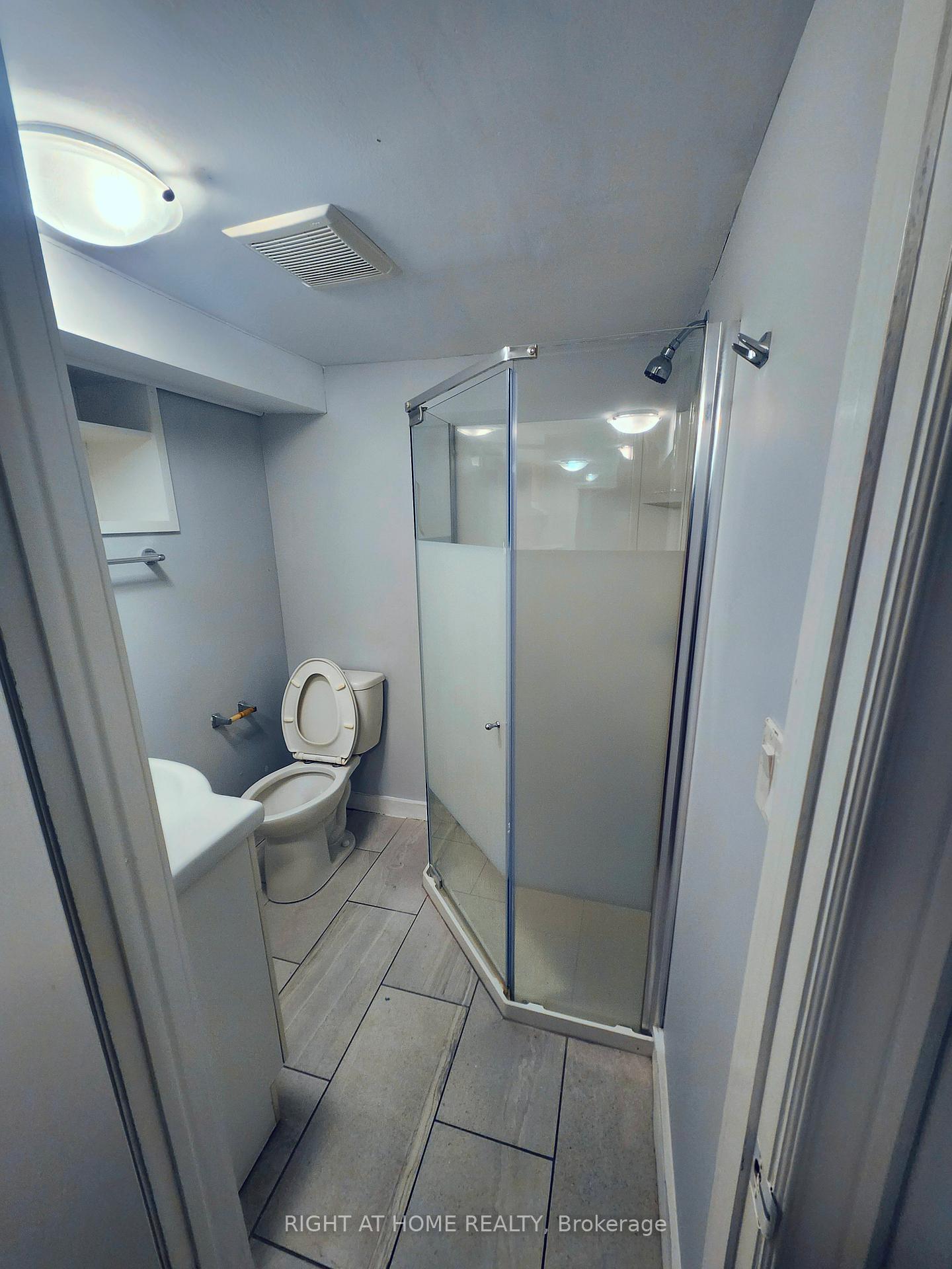 Photo 5 of Unit Basemnt, 48 Westmount Road, Waterloo, Uptown West — HOMEH