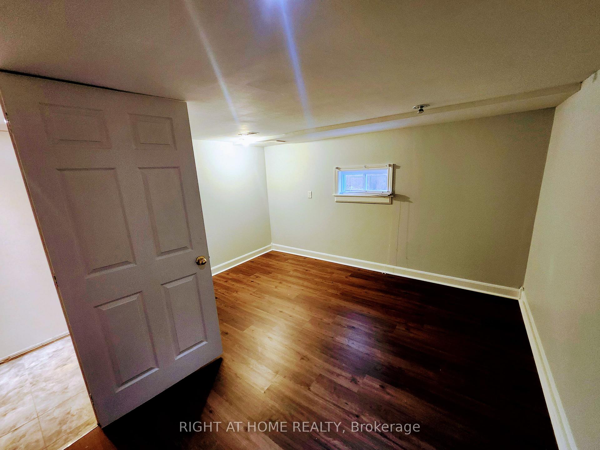 Photo 10 of Unit Basemnt, 48 Westmount Road, Waterloo, Uptown West — HOMEH