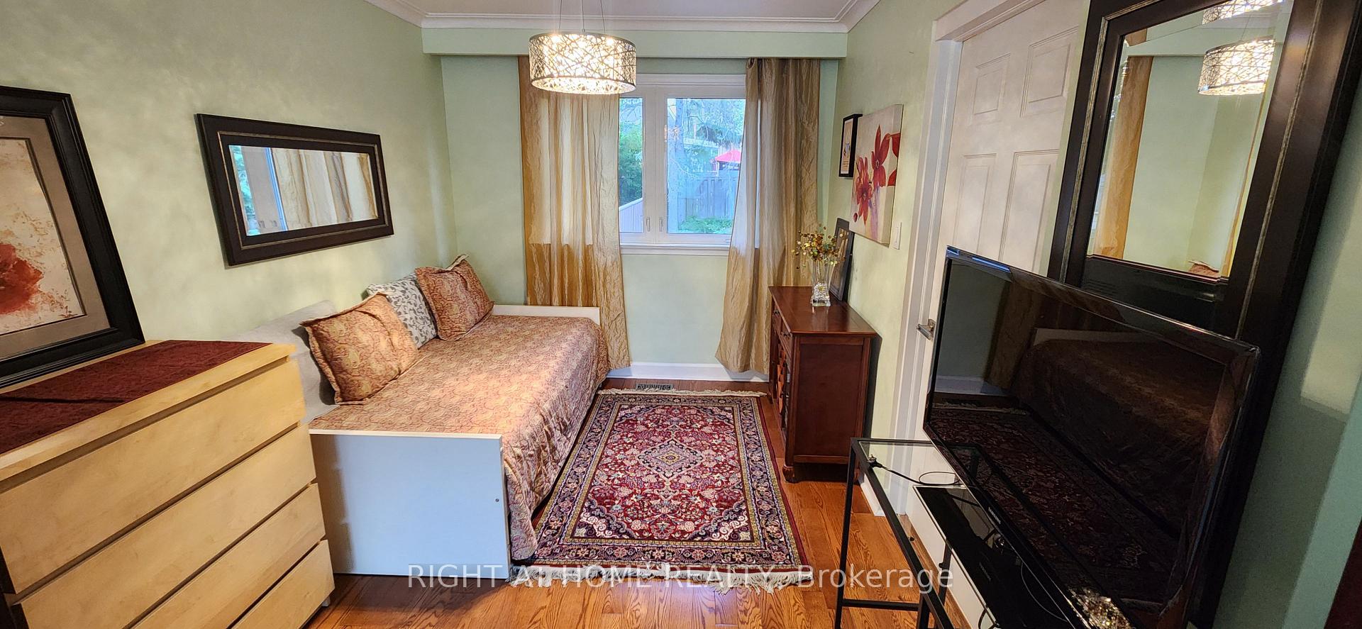 Photo 13 of 47 Roywood Drive, North York, Parkwoods-Donalda — HOMEH