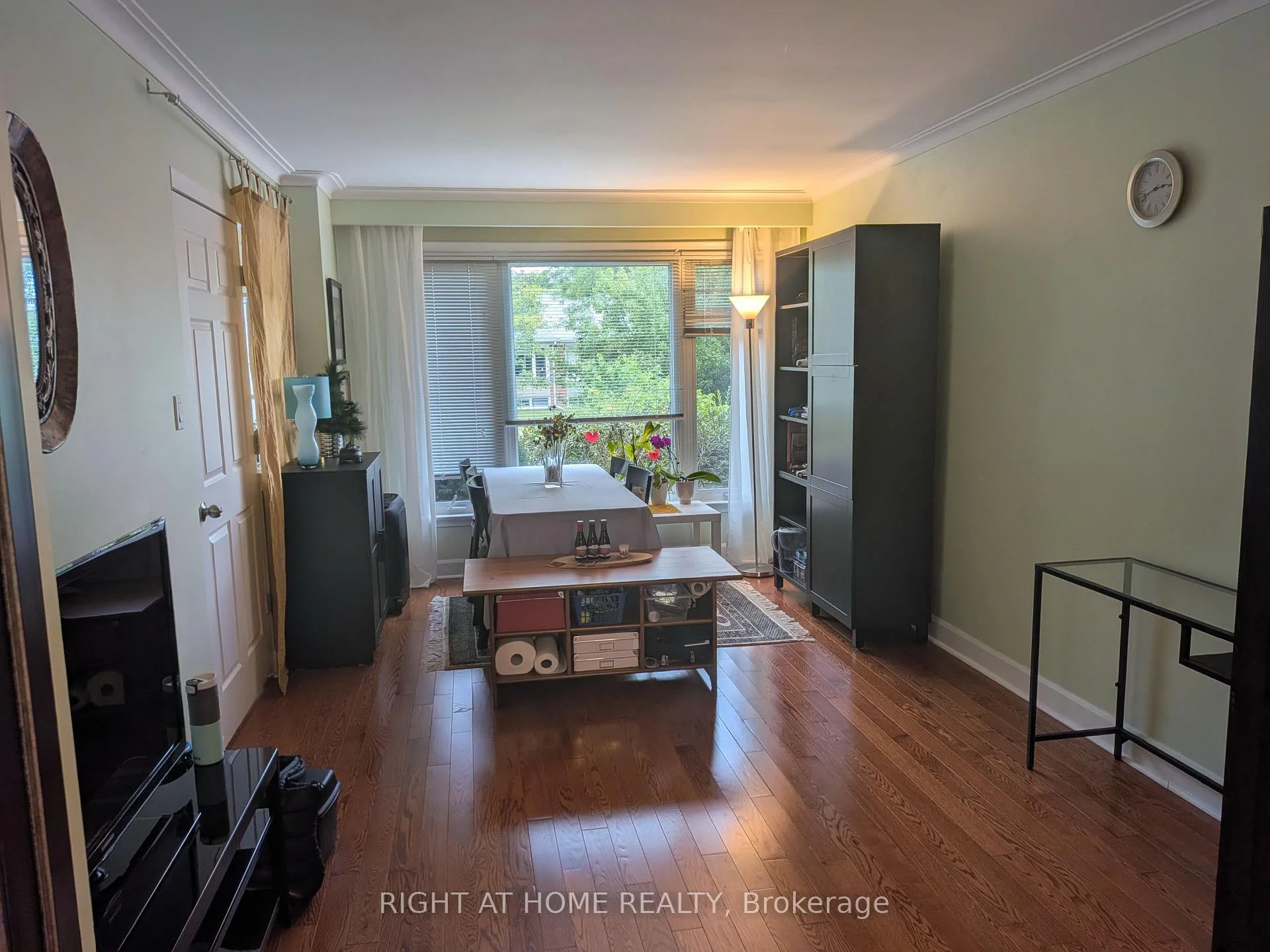 Photo 9 of 47 Roywood Drive, North York, Parkwoods-Donalda — HOMEH