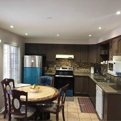 Photo 6 of Unit Main & 2nd Level, 68 Seaside Circle, Brampton, Sandringham-Wellington — HOMEH
