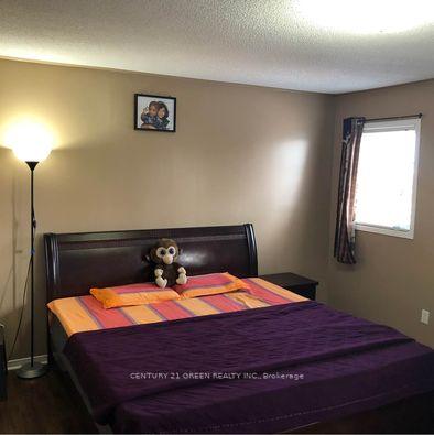 Photo 8 of Unit Main & 2nd Level, 68 Seaside Circle, Brampton, Sandringham-Wellington — HOMEH