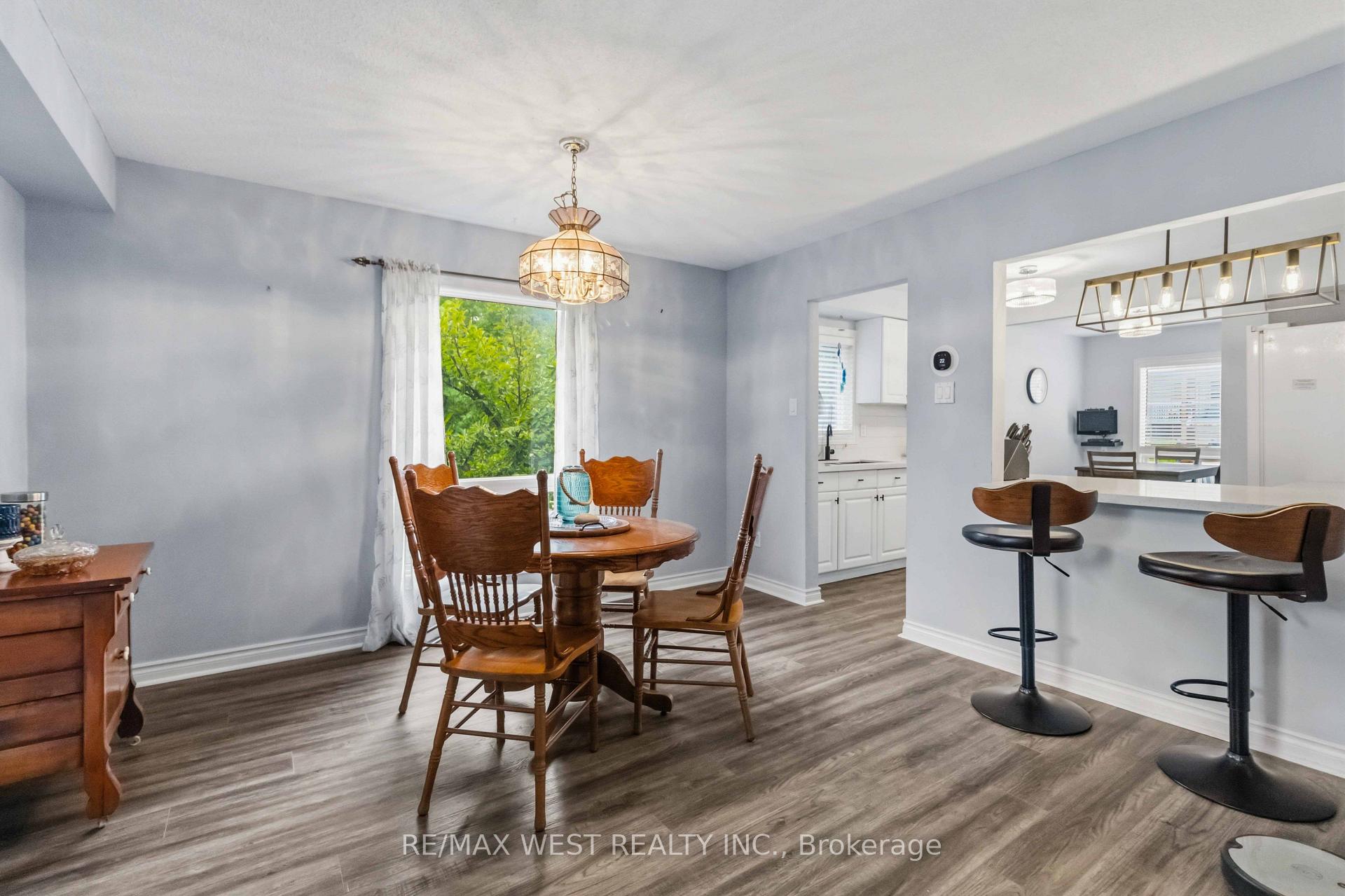 Photo 9 of 41 Winterfold Dr, Brampton, Madoc — HOMEH