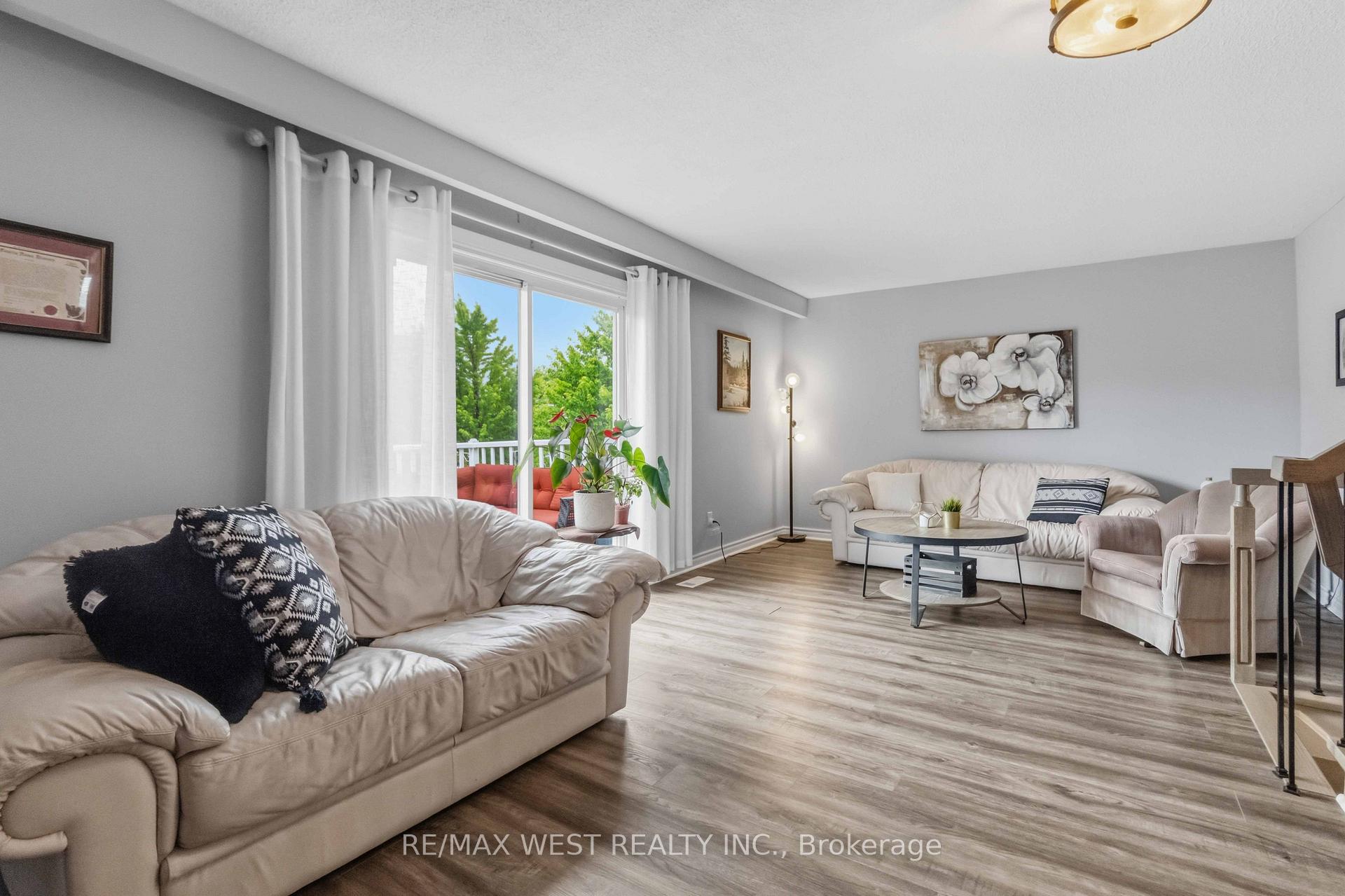 Photo 14 of 41 Winterfold Dr, Brampton, Madoc — HOMEH