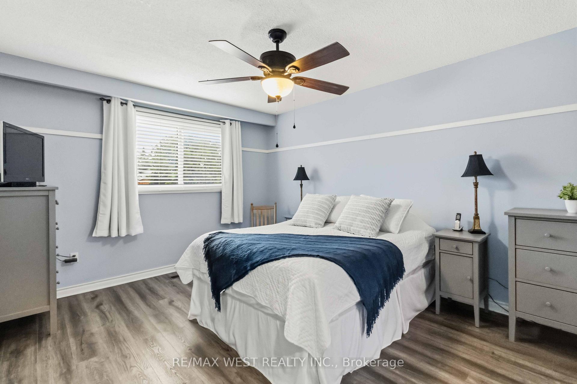 Photo 19 of 41 Winterfold Dr, Brampton, Madoc — HOMEH