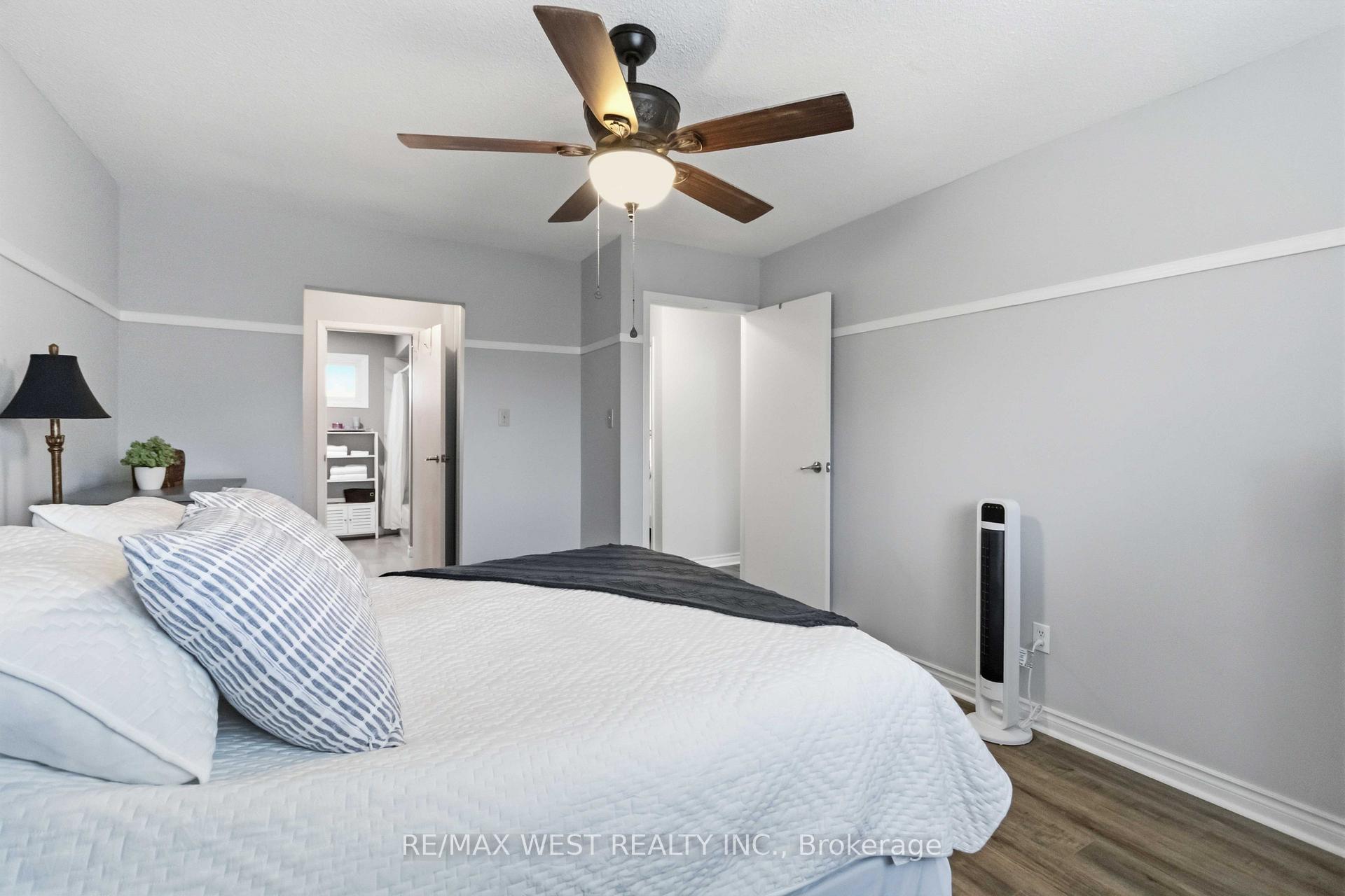 Photo 20 of 41 Winterfold Dr, Brampton, Madoc — HOMEH