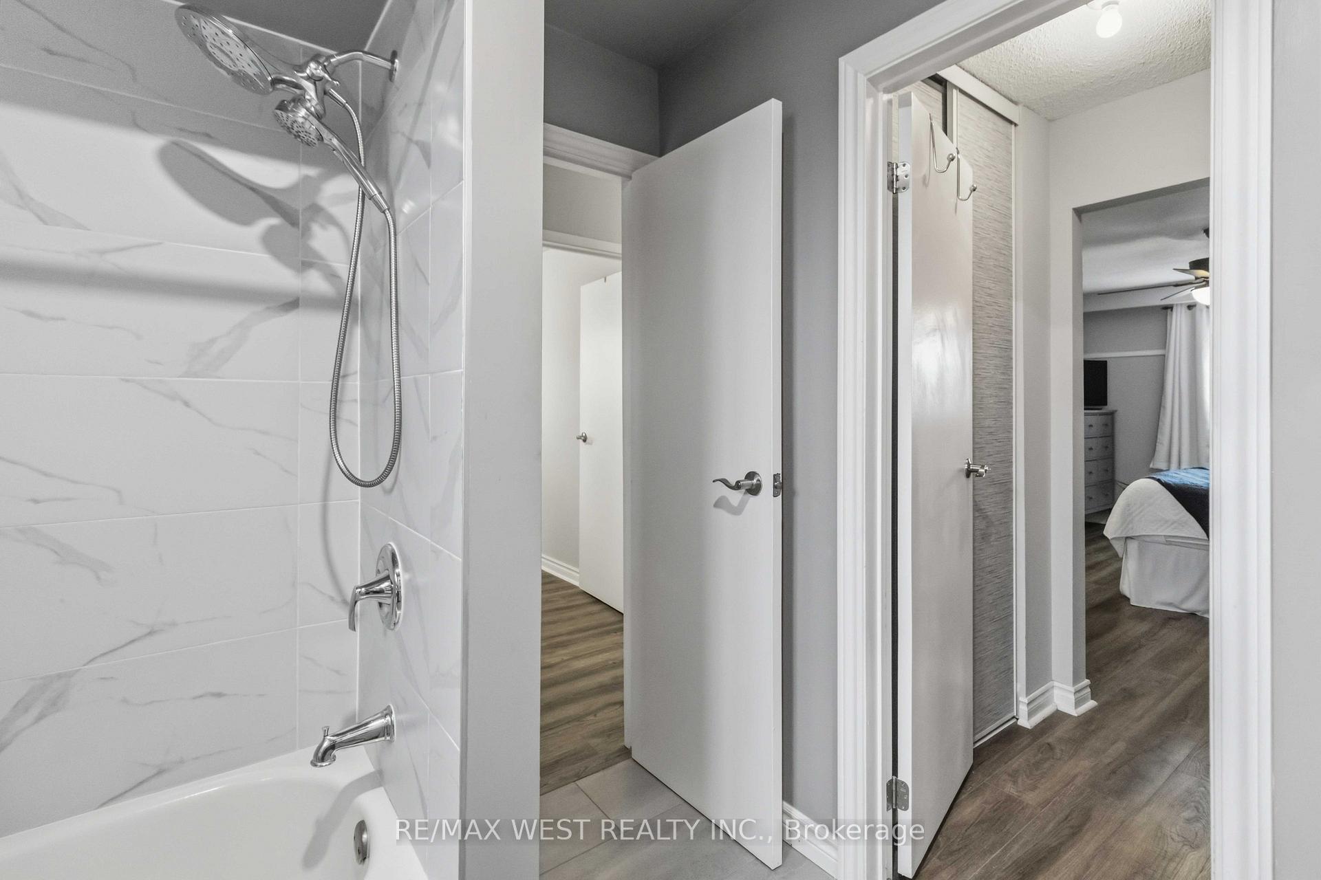 Photo 22 of 41 Winterfold Dr, Brampton, Madoc — HOMEH