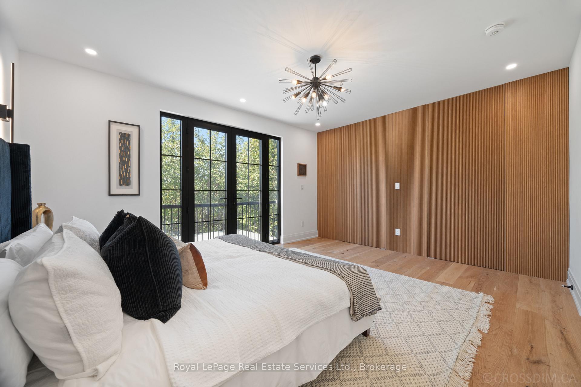 Photo 21 of 480 Scarsdale Crescent, Oakville, West — HOMEH