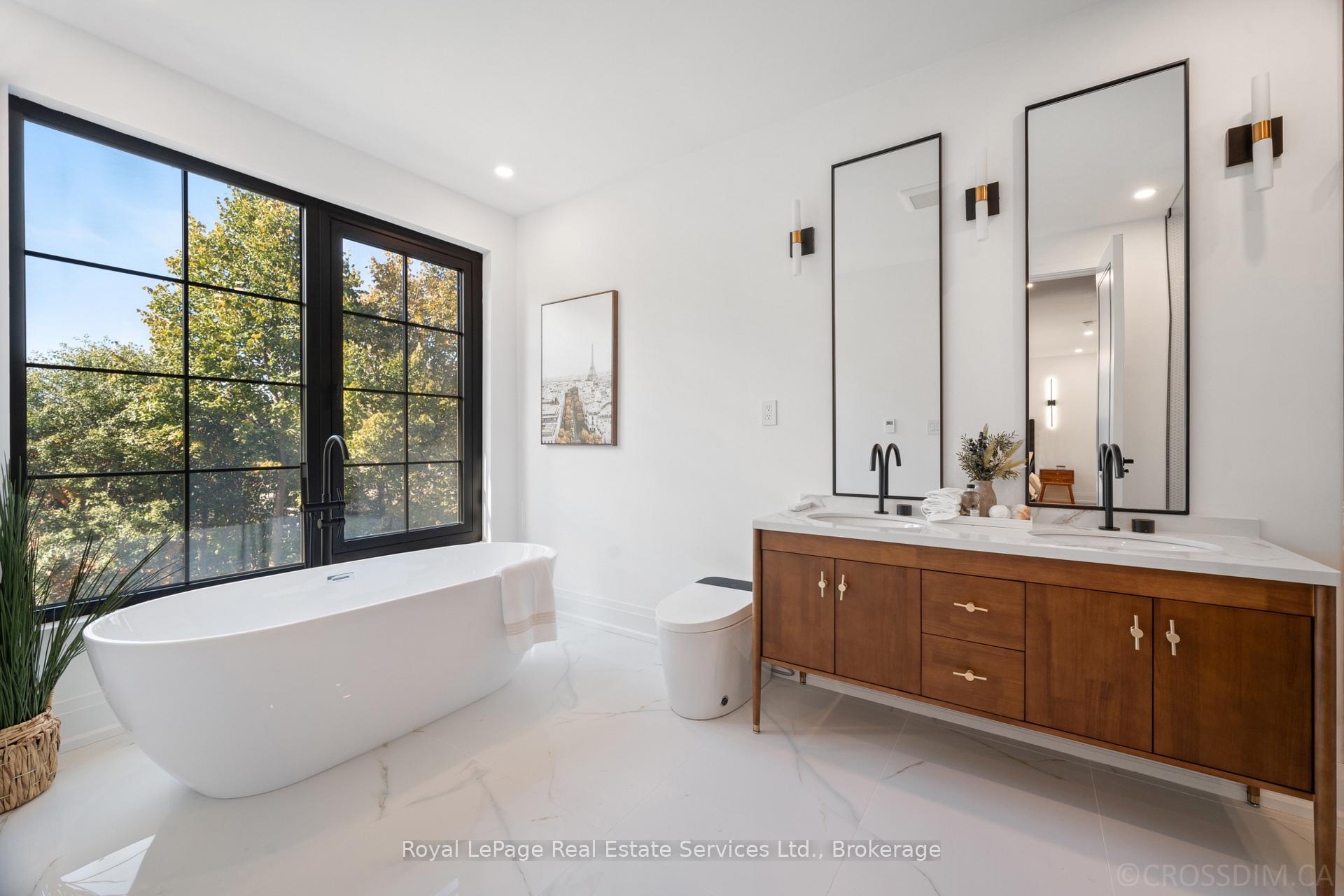 Photo 24 of 480 Scarsdale Crescent, Oakville, West — HOMEH