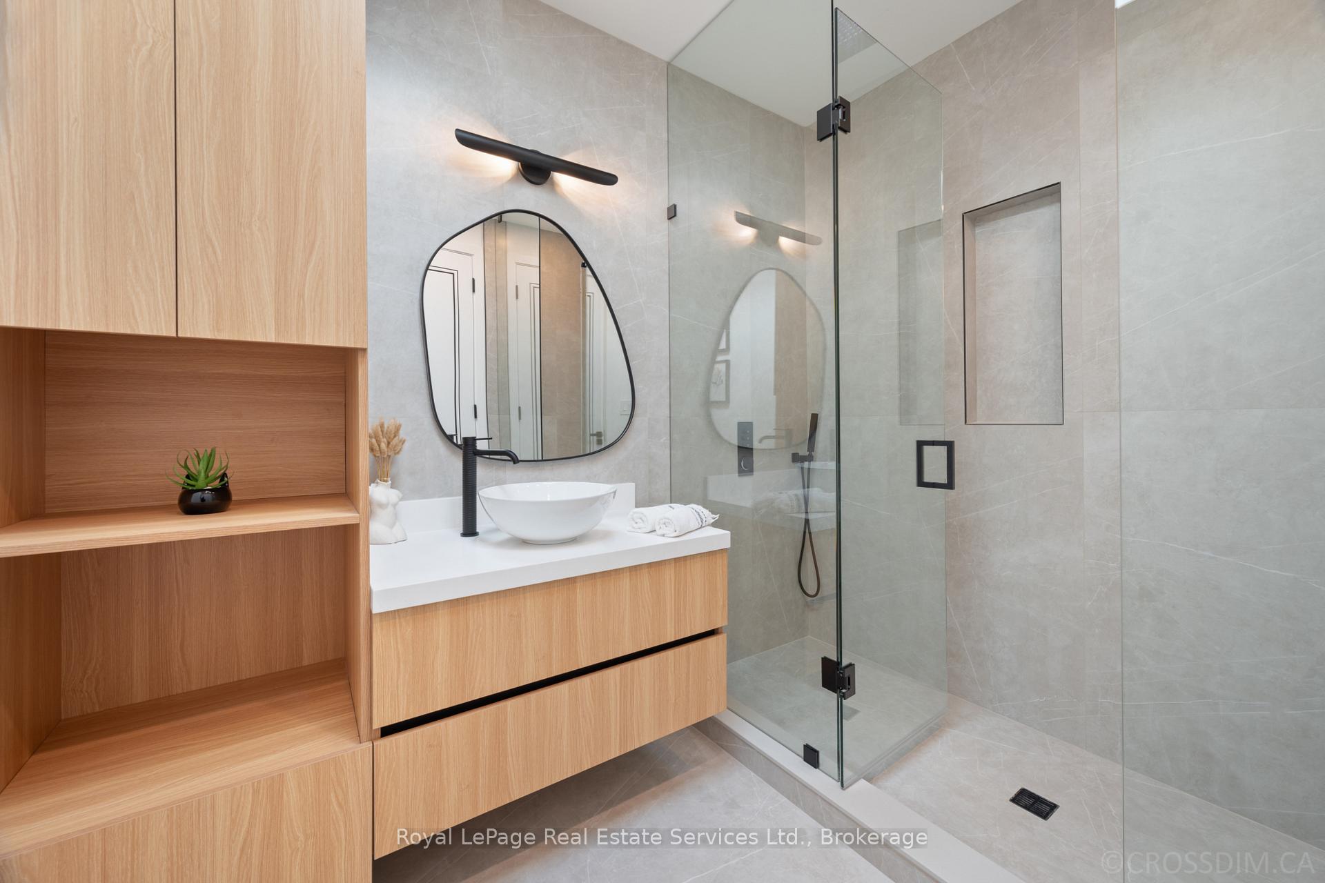 Photo 28 of 480 Scarsdale Crescent, Oakville, West — HOMEH