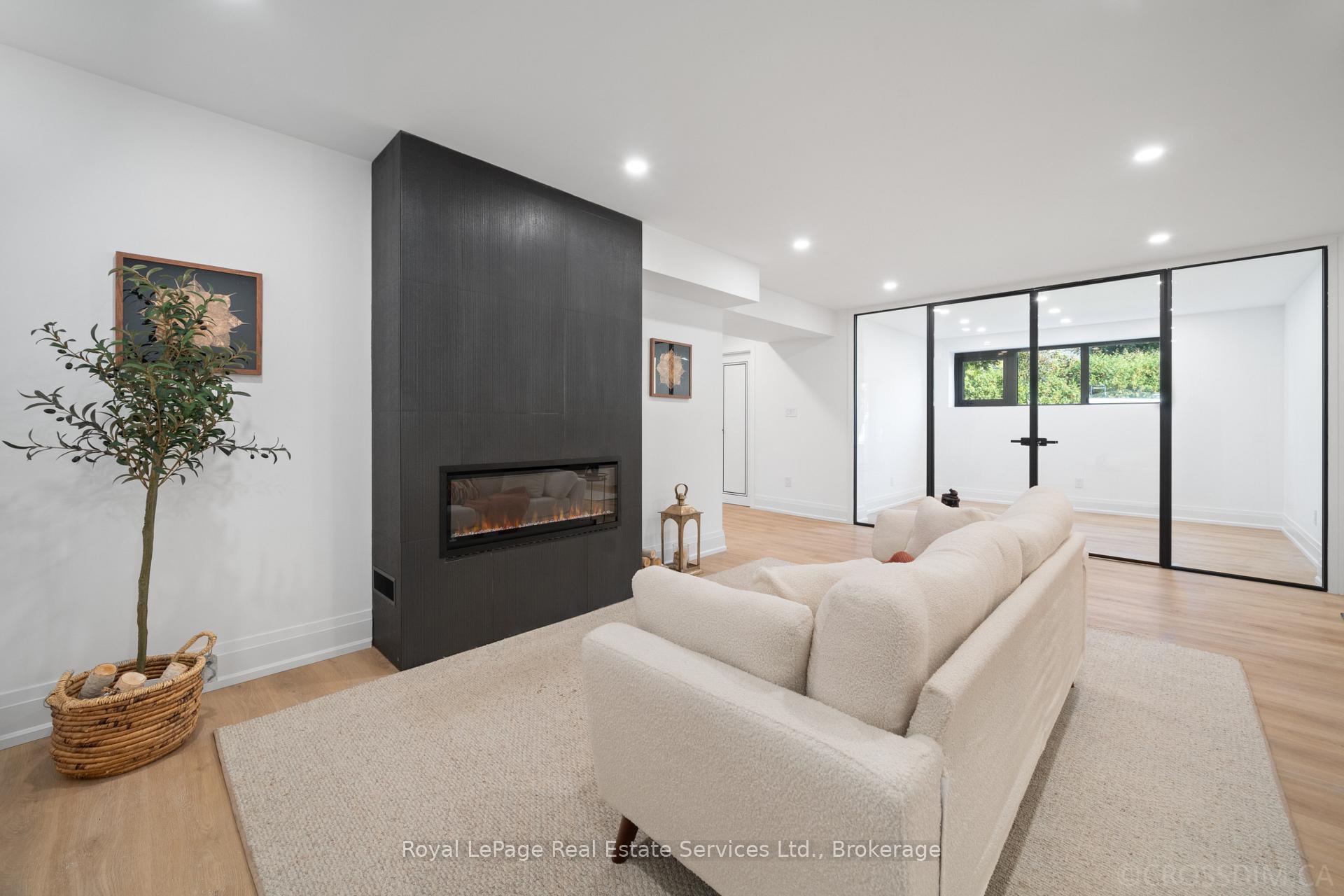 Photo 36 of 480 Scarsdale Crescent, Oakville, West — HOMEH