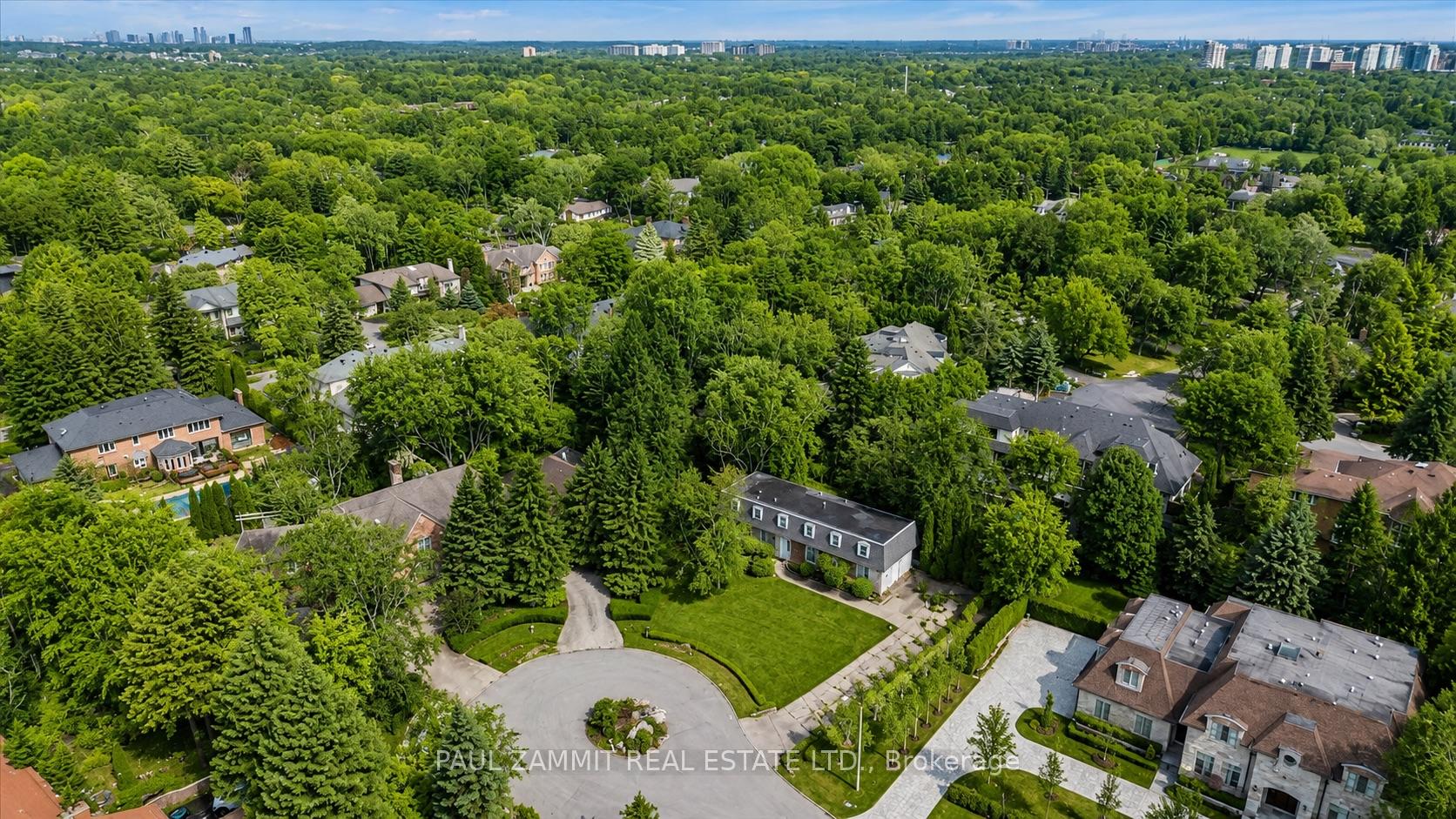 Photo 2 of 8 Lafayette Place, Markham, Bayview Glen — HOMEH