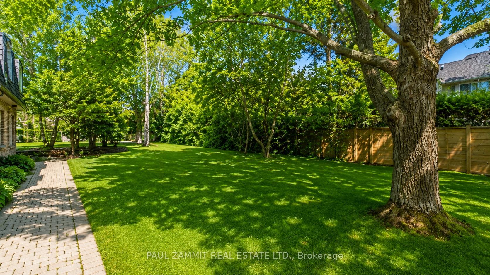 Photo 17 of 8 Lafayette Place, Markham, Bayview Glen — HOMEH