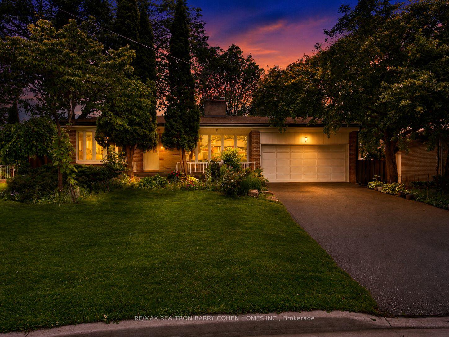 Photo 2 of 8 Boldmere Crescent, North York, Bayview Village — HOMEH