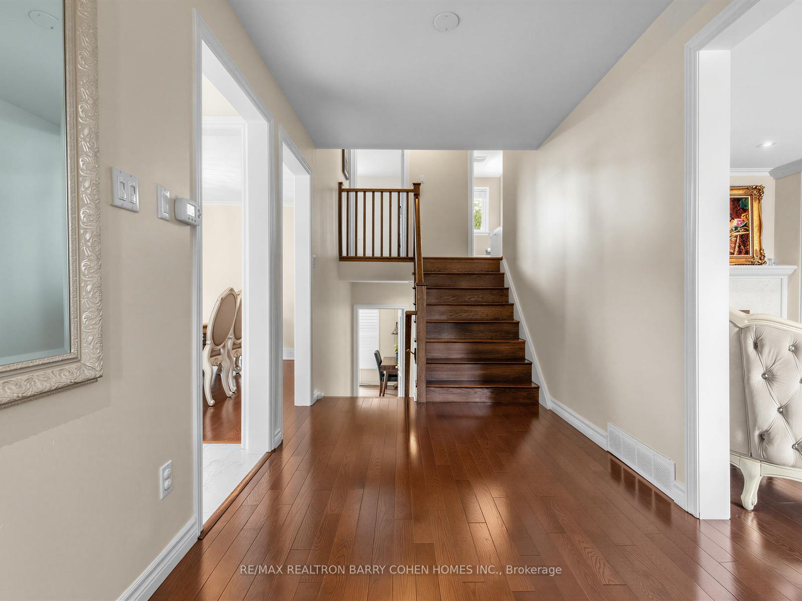Photo 5 of 8 Boldmere Crescent, North York, Bayview Village — HOMEH