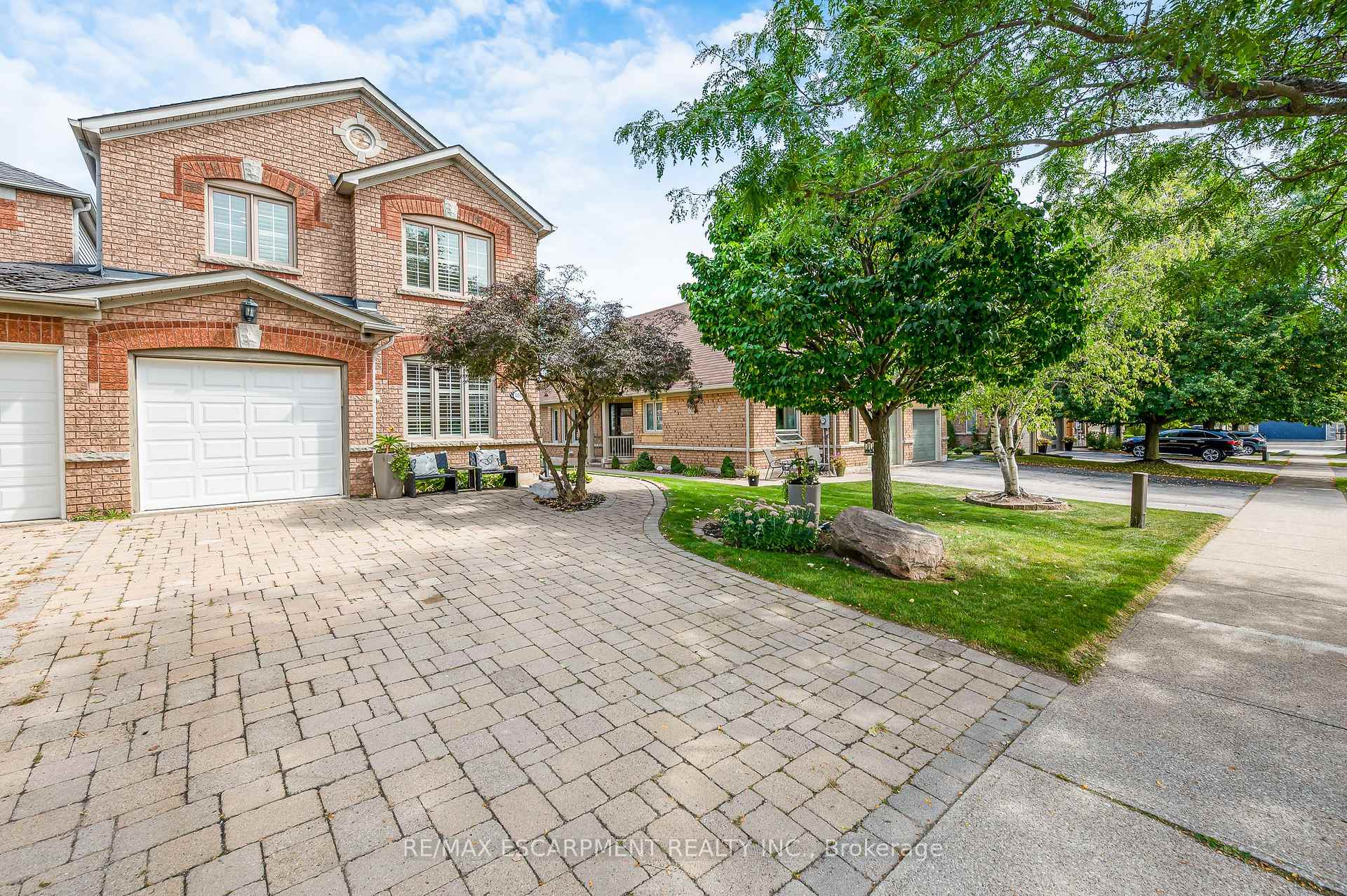 Photo 1 of 4013 Jarvis Crescent, Burlington, Rose — HOMEH