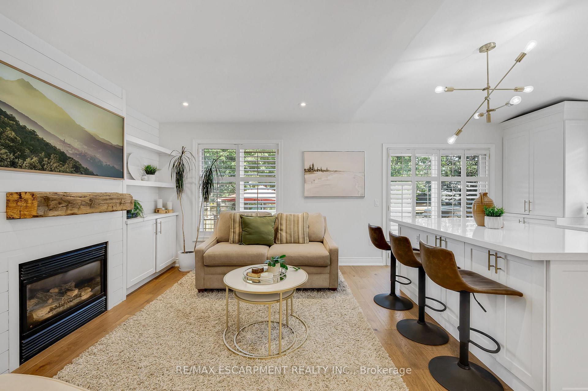 Photo 14 of 4013 Jarvis Crescent, Burlington, Rose — HOMEH