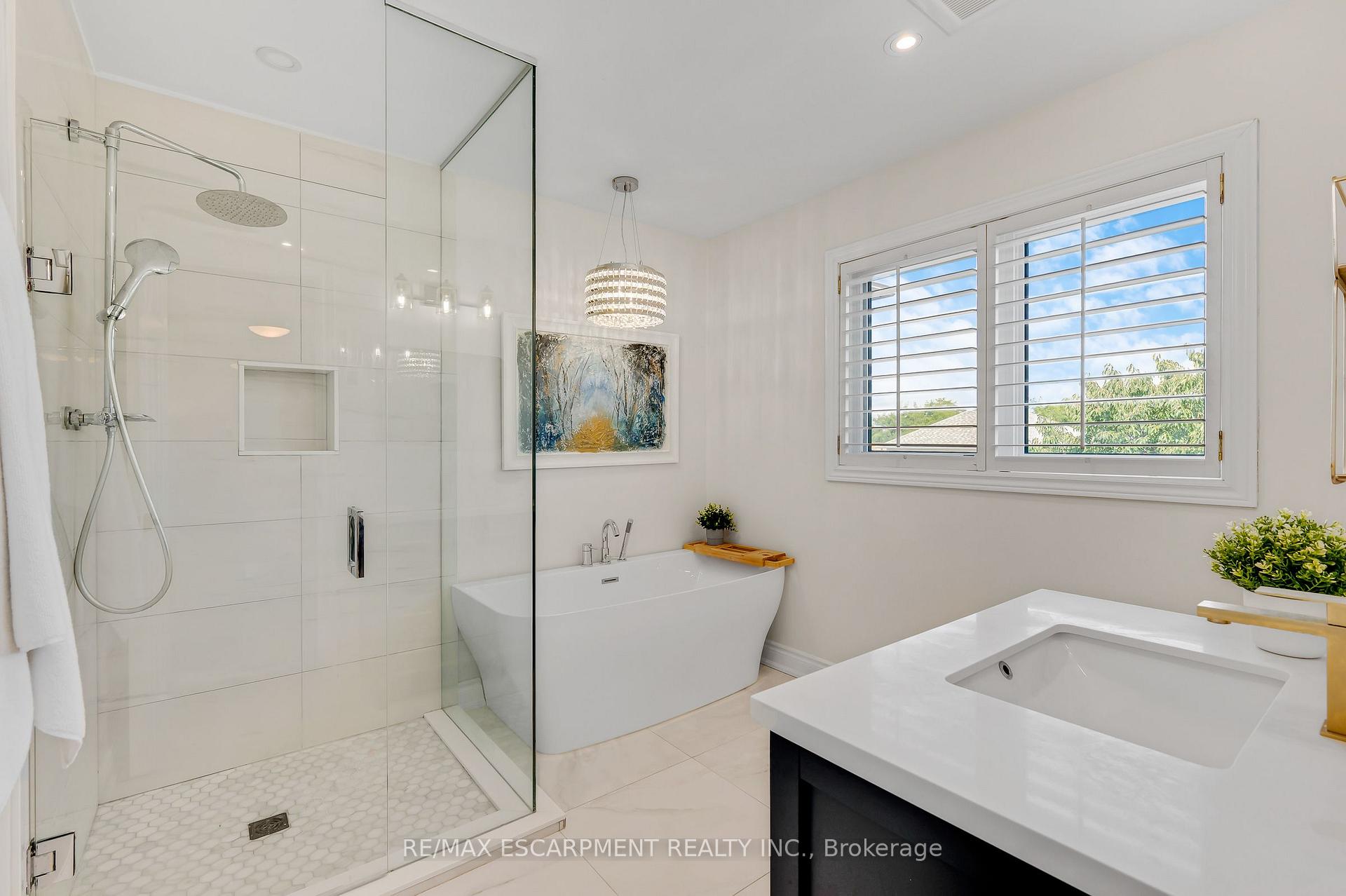 Photo 23 of 4013 Jarvis Crescent, Burlington, Rose — HOMEH