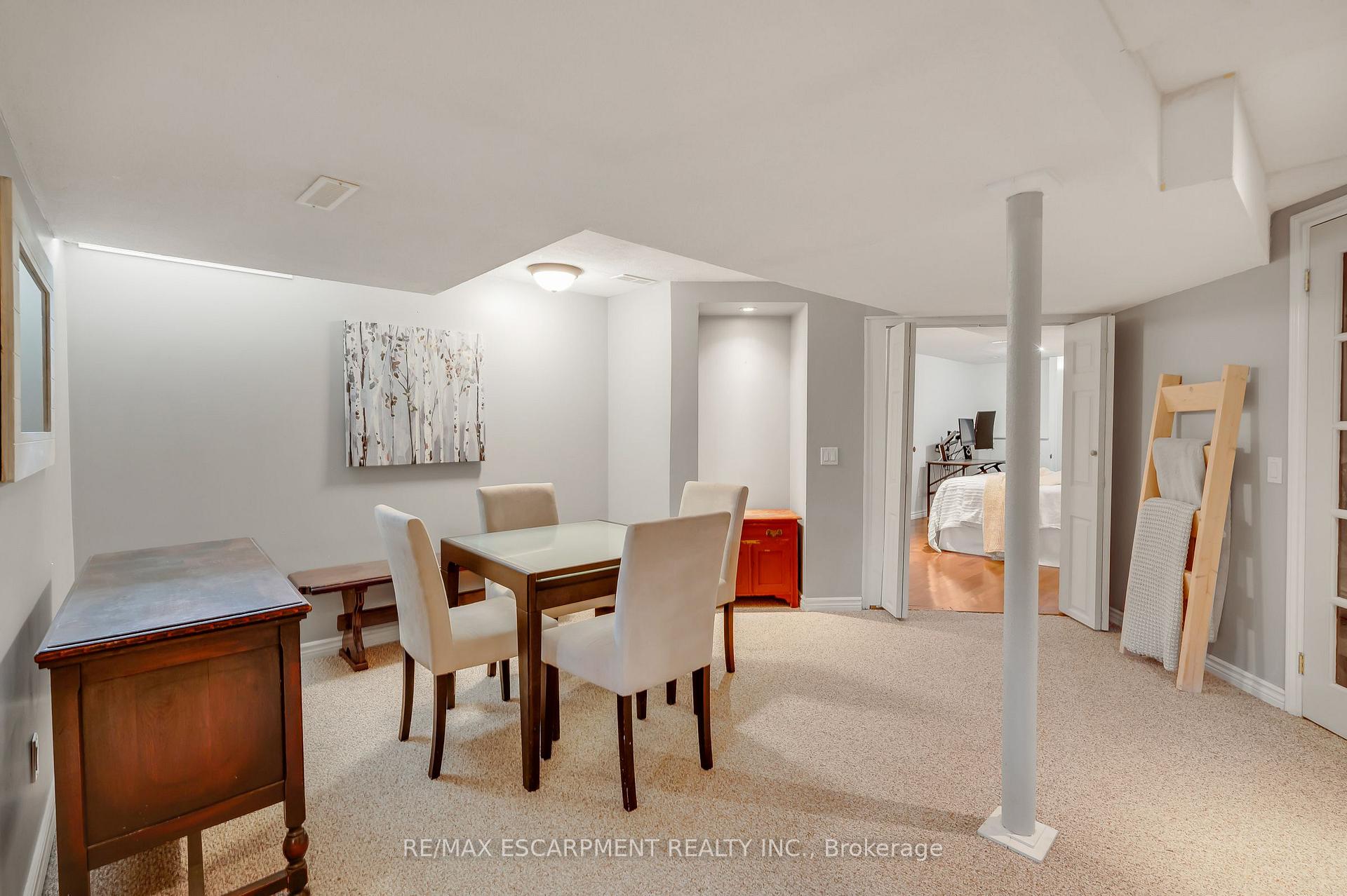 Photo 33 of 4013 Jarvis Crescent, Burlington, Rose — HOMEH