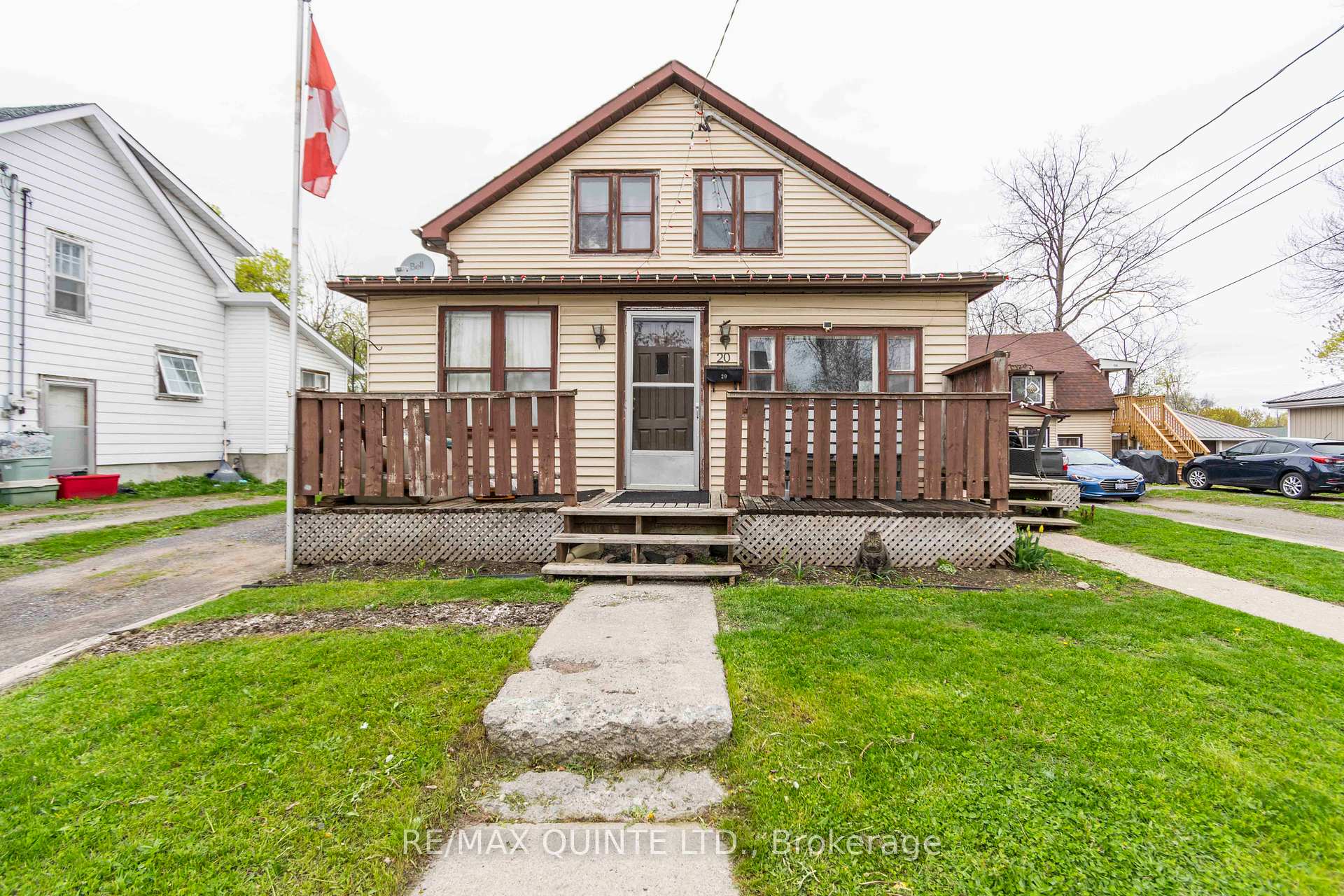 Photo 2 of 20 Mccann Street, Quinte West, Trenton Ward — HOMEH