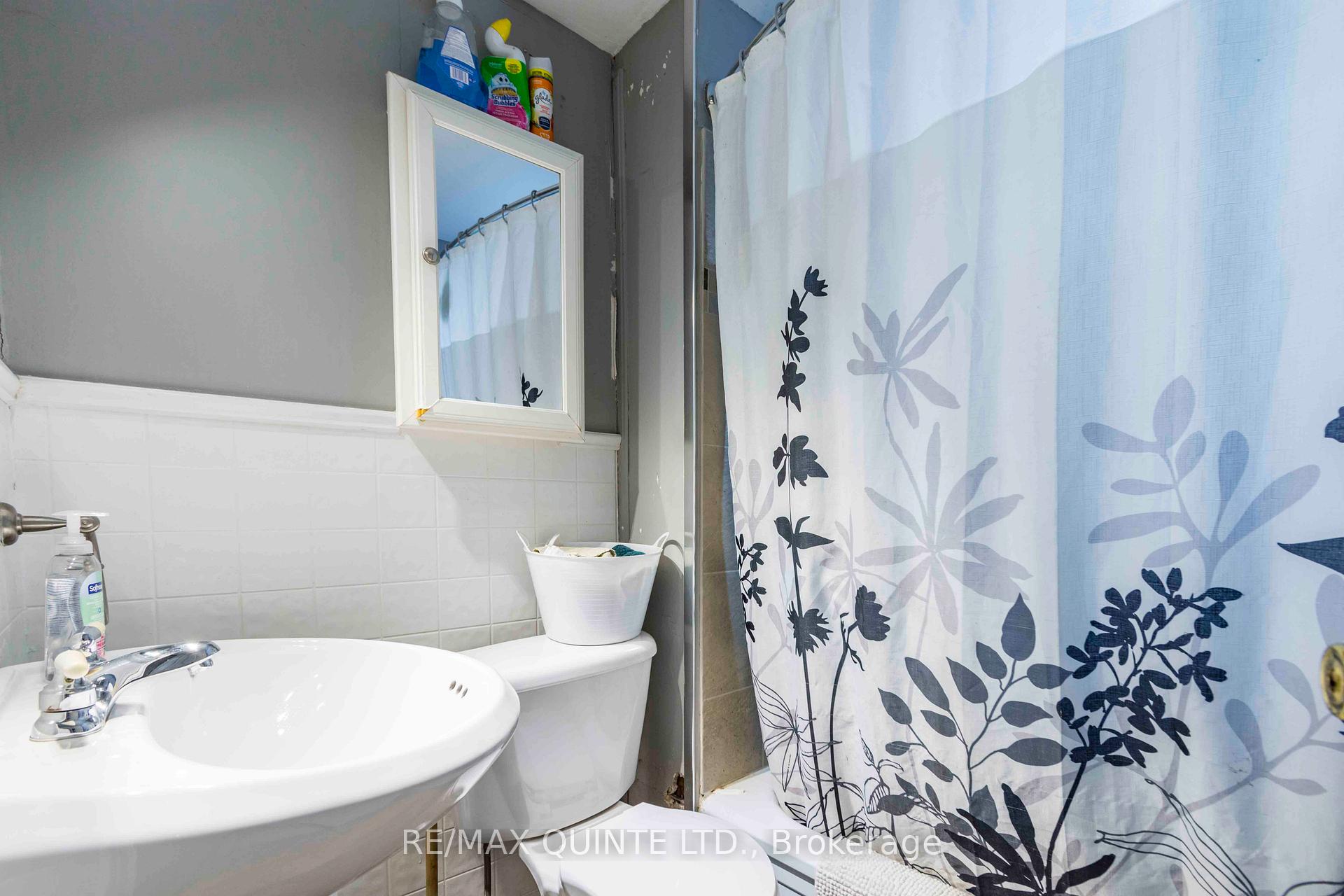 Photo 10 of 20 Mccann Street, Quinte West, Trenton Ward — HOMEH