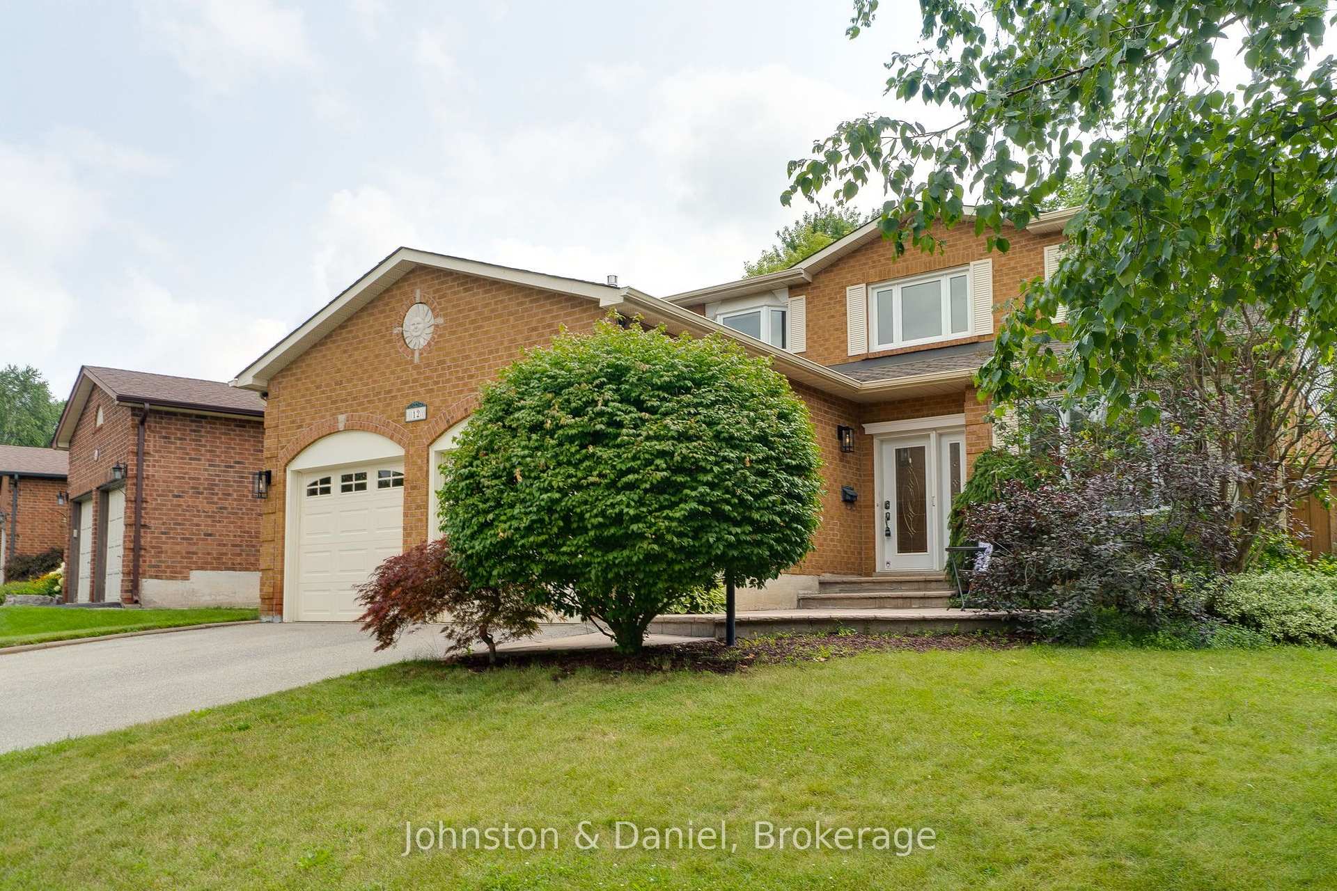 Photo 1 of 12 Jason Crescent, Halton Hills, Georgetown — HOMEH