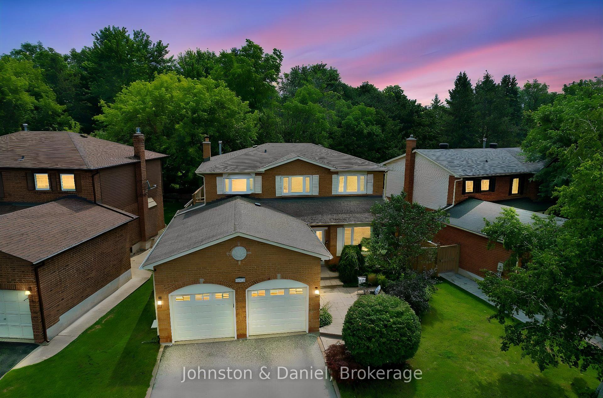 Photo 7 of 12 Jason Crescent, Halton Hills, Georgetown — HOMEH