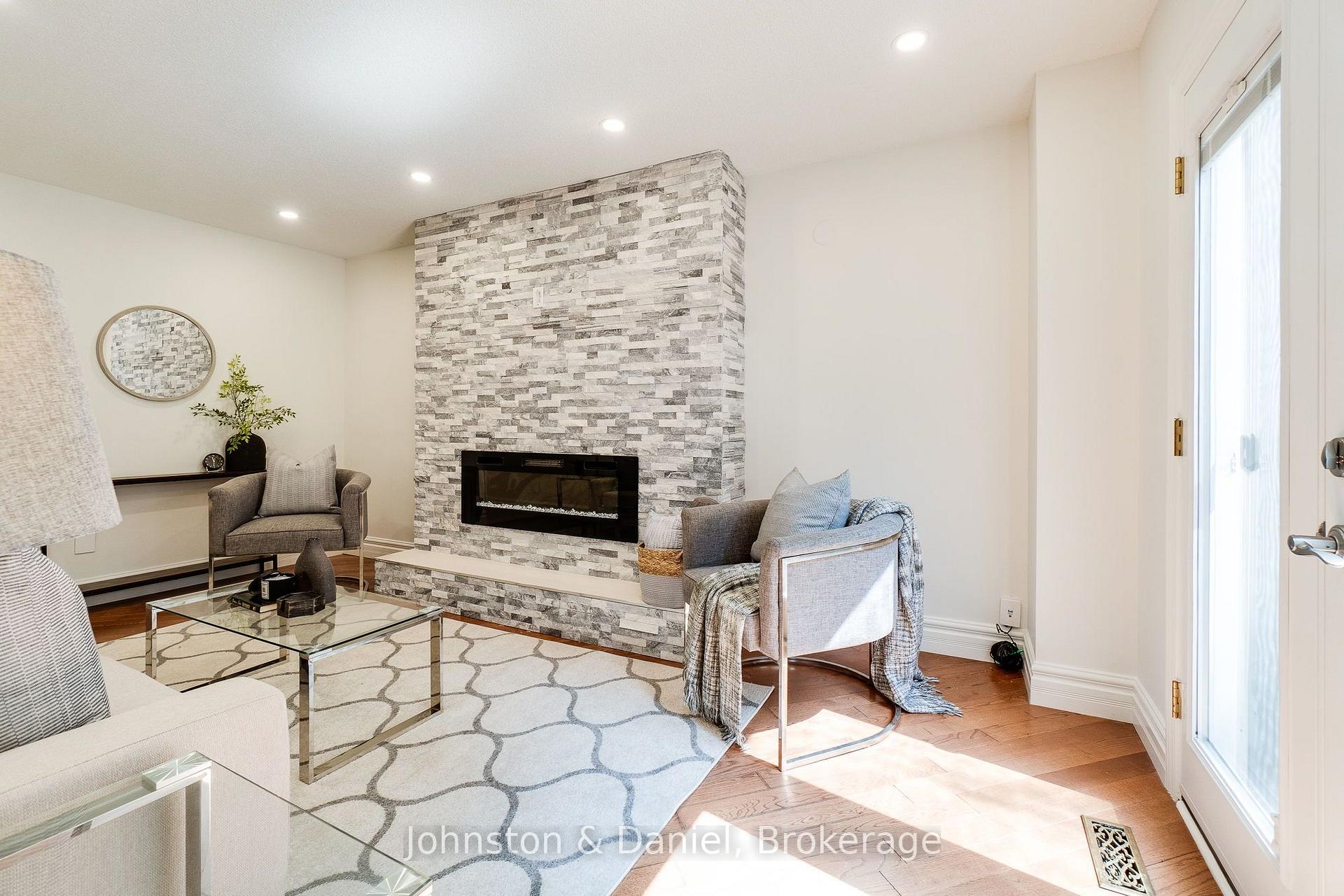 Photo 23 of 12 Jason Crescent, Halton Hills, Georgetown — HOMEH