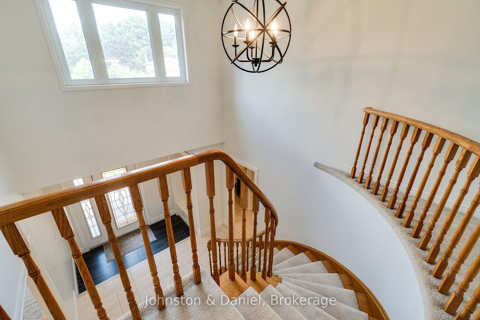 Photo 27 of 12 Jason Crescent, Halton Hills, Georgetown — HOMEH