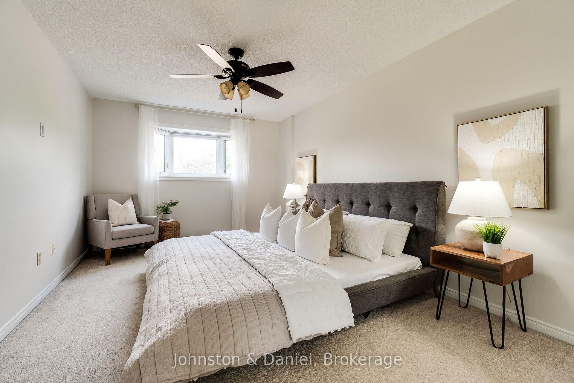 Photo 29 of 12 Jason Crescent, Halton Hills, Georgetown — HOMEH