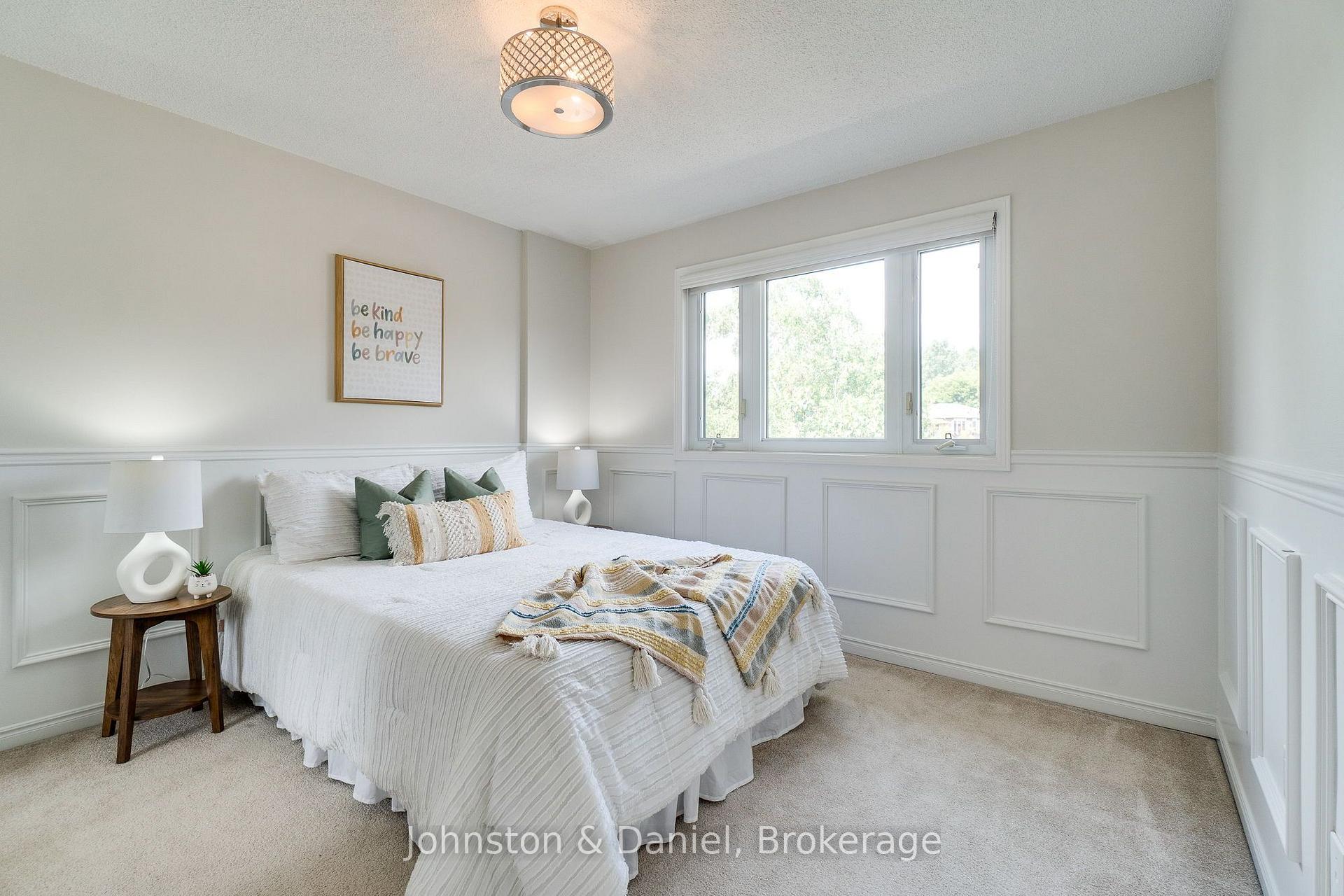 Photo 34 of 12 Jason Crescent, Halton Hills, Georgetown — HOMEH