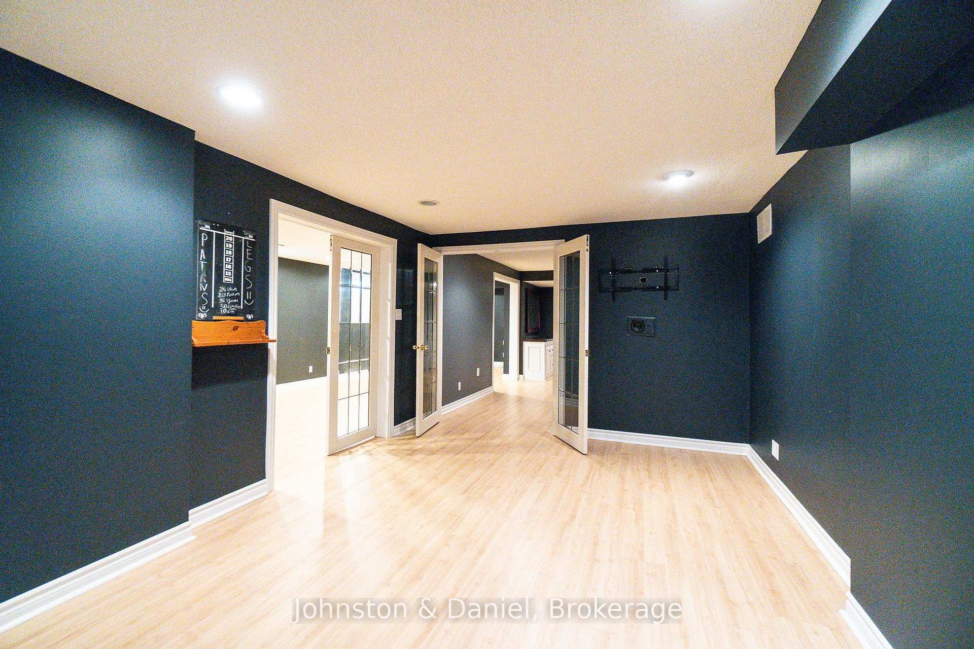 Photo 41 of 12 Jason Crescent, Halton Hills, Georgetown — HOMEH