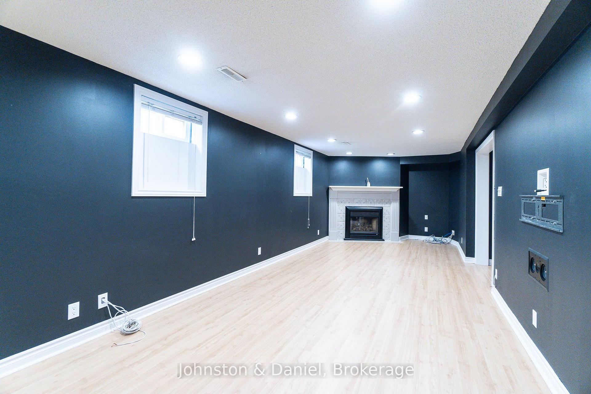 Photo 42 of 12 Jason Crescent, Halton Hills, Georgetown — HOMEH
