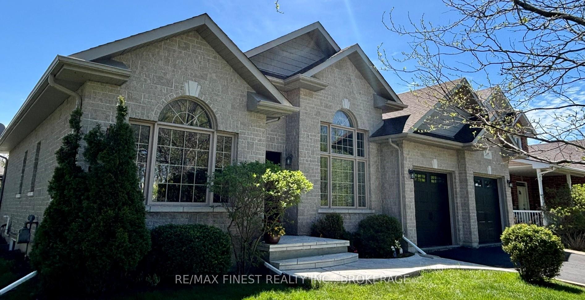 Photo 4 of 417 Mccallum Street, Kingston, Kingston East (Incl Barret Crt) — HOMEH